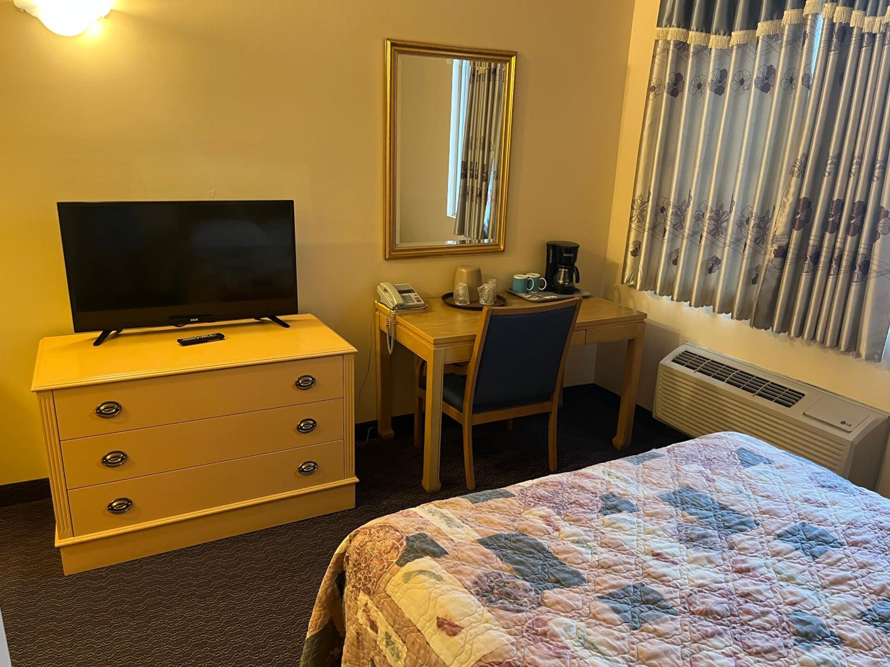 Double or Twin Room photo 1