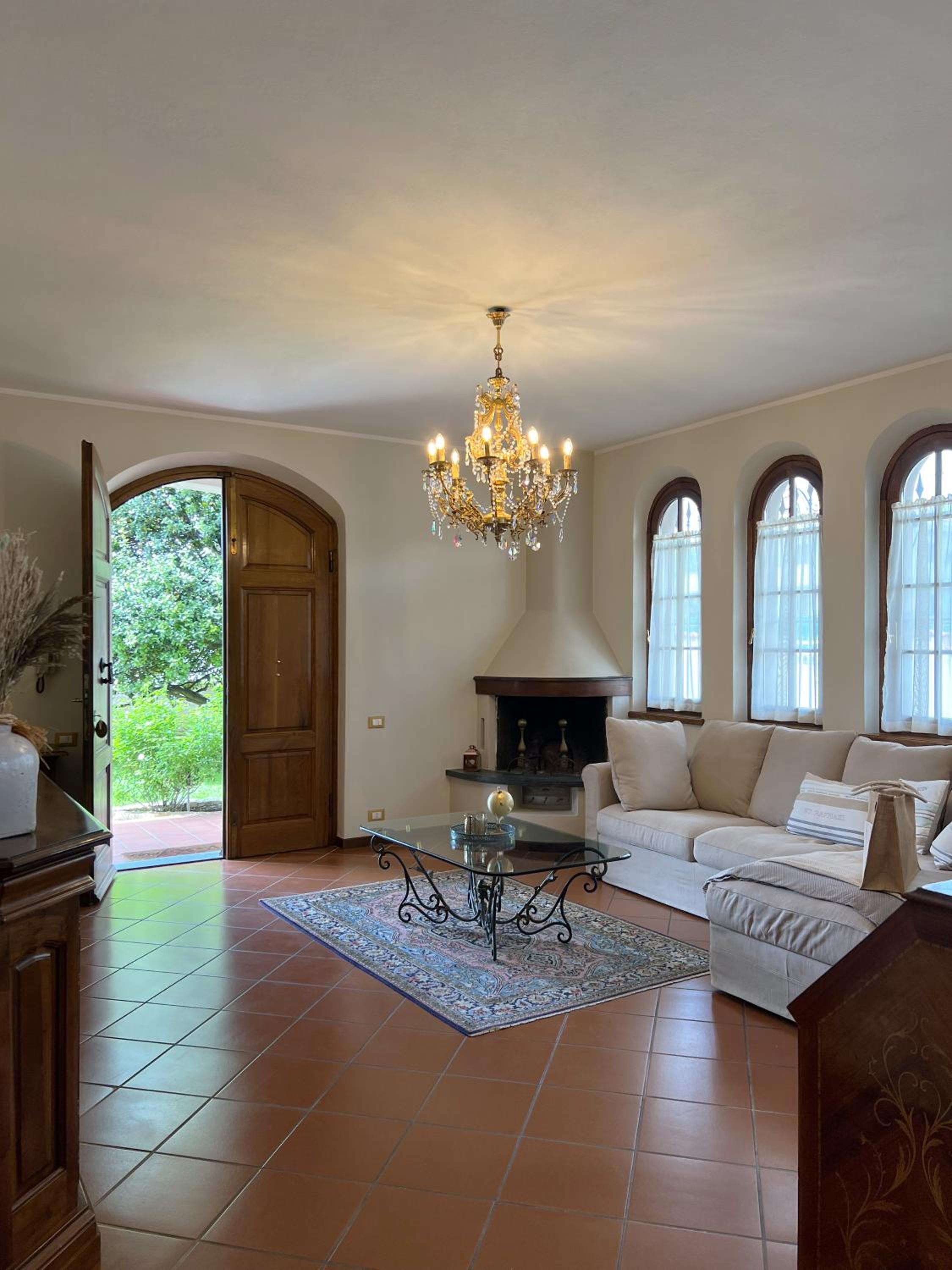 Two-Bedroom Suite - Photo 2