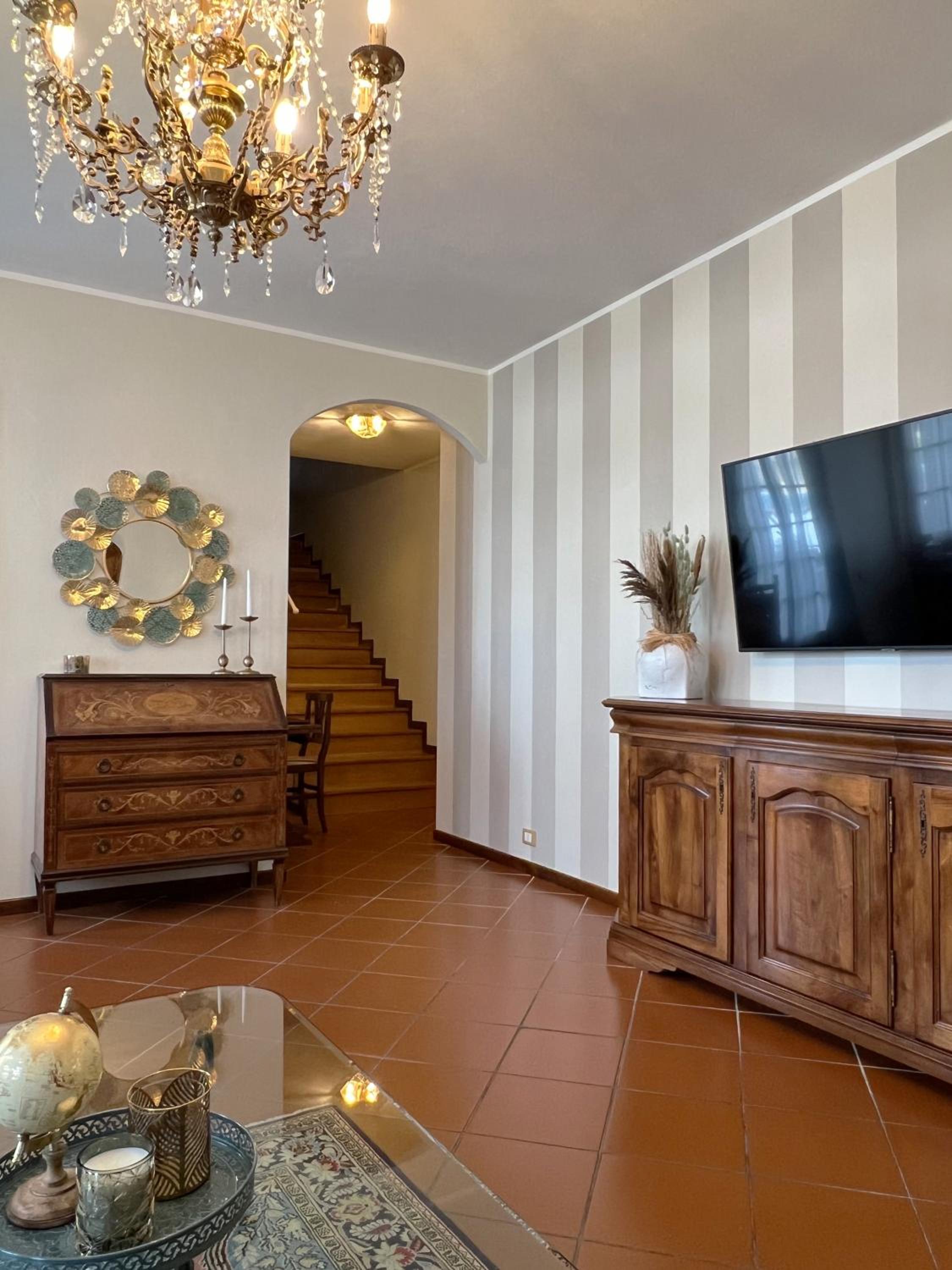 Two-Bedroom Suite - Photo 9