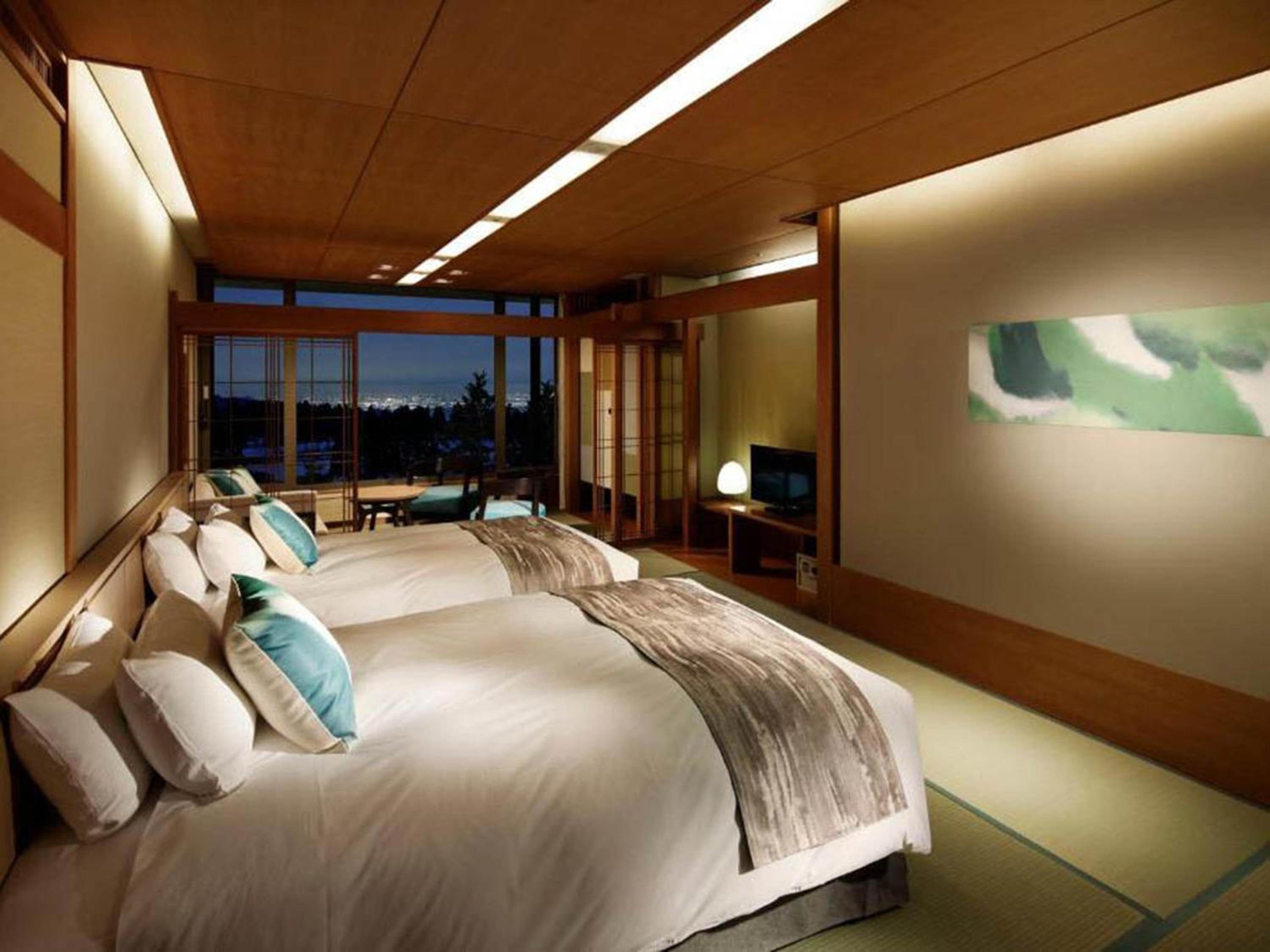 Superior Twin Room with Tatami Area (Highest Floor) - Non-Smoking - Photo 4
