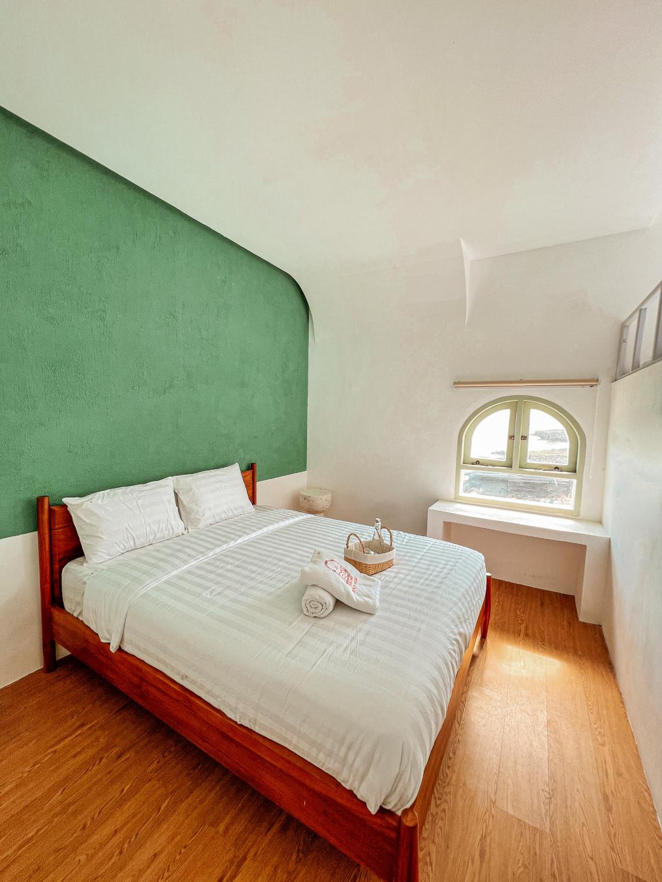 Double Room with Private Bathroom - Photo 8