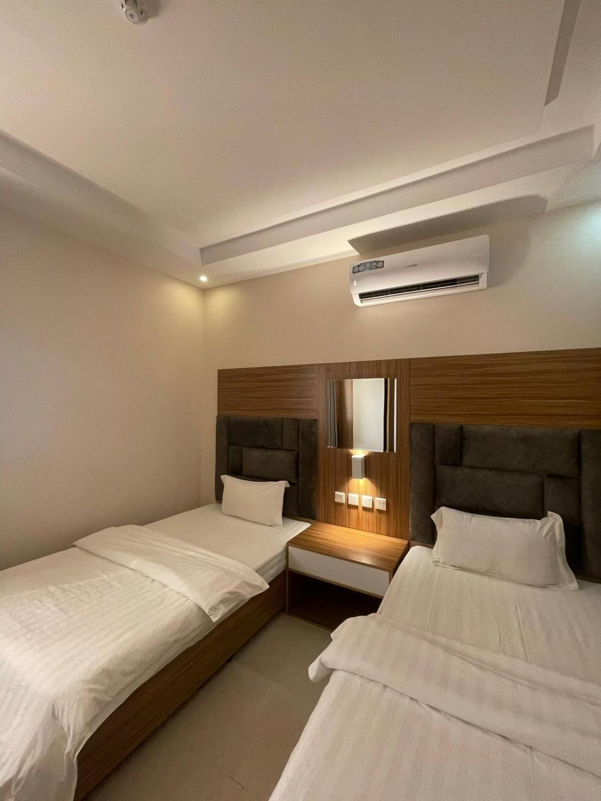 Two-Bedroom Apartment - Photo 2