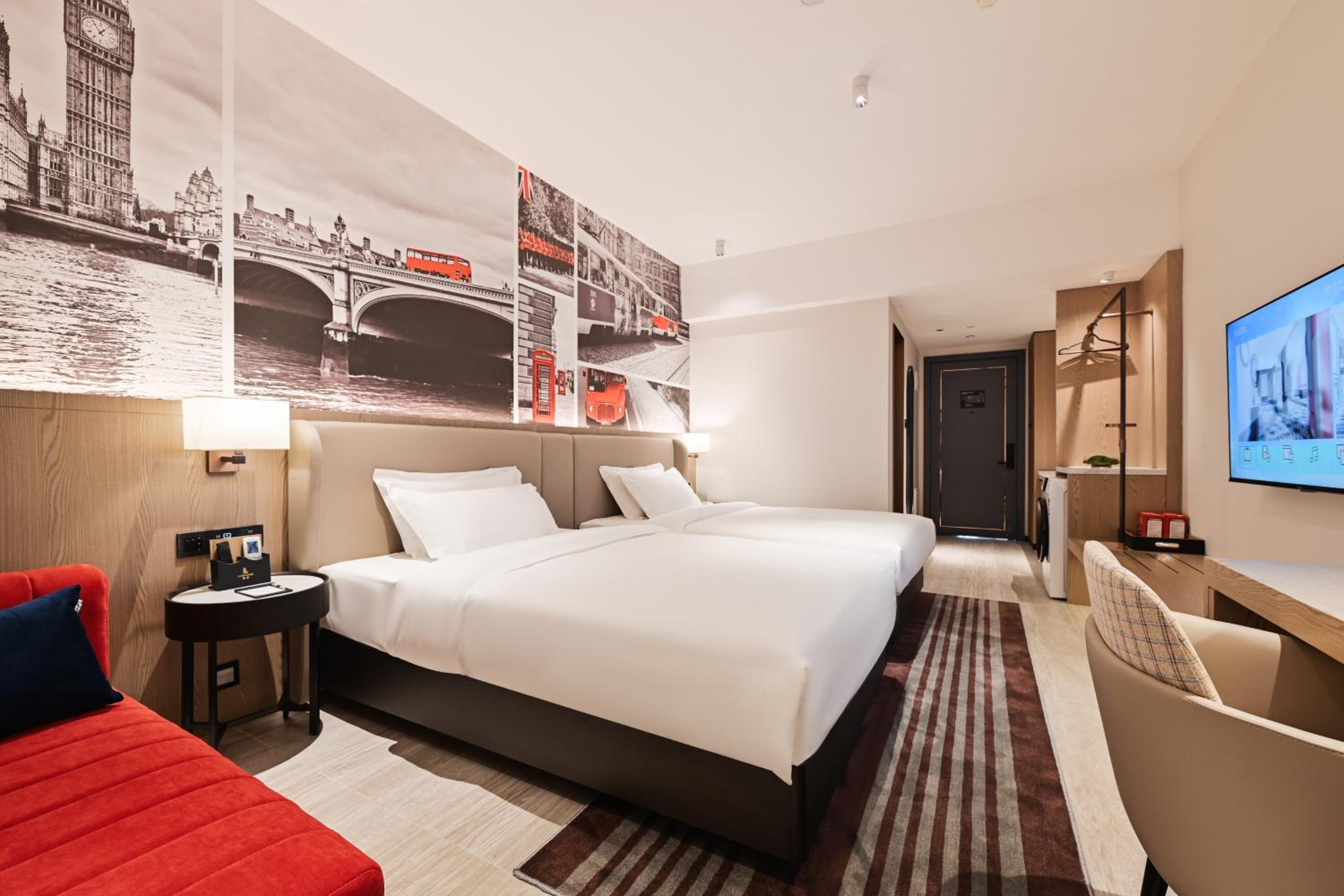Superior Twin Room