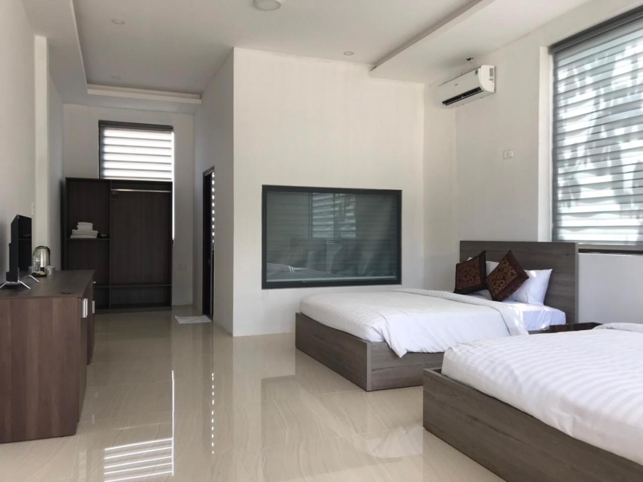 Deluxe Family Room photo 3