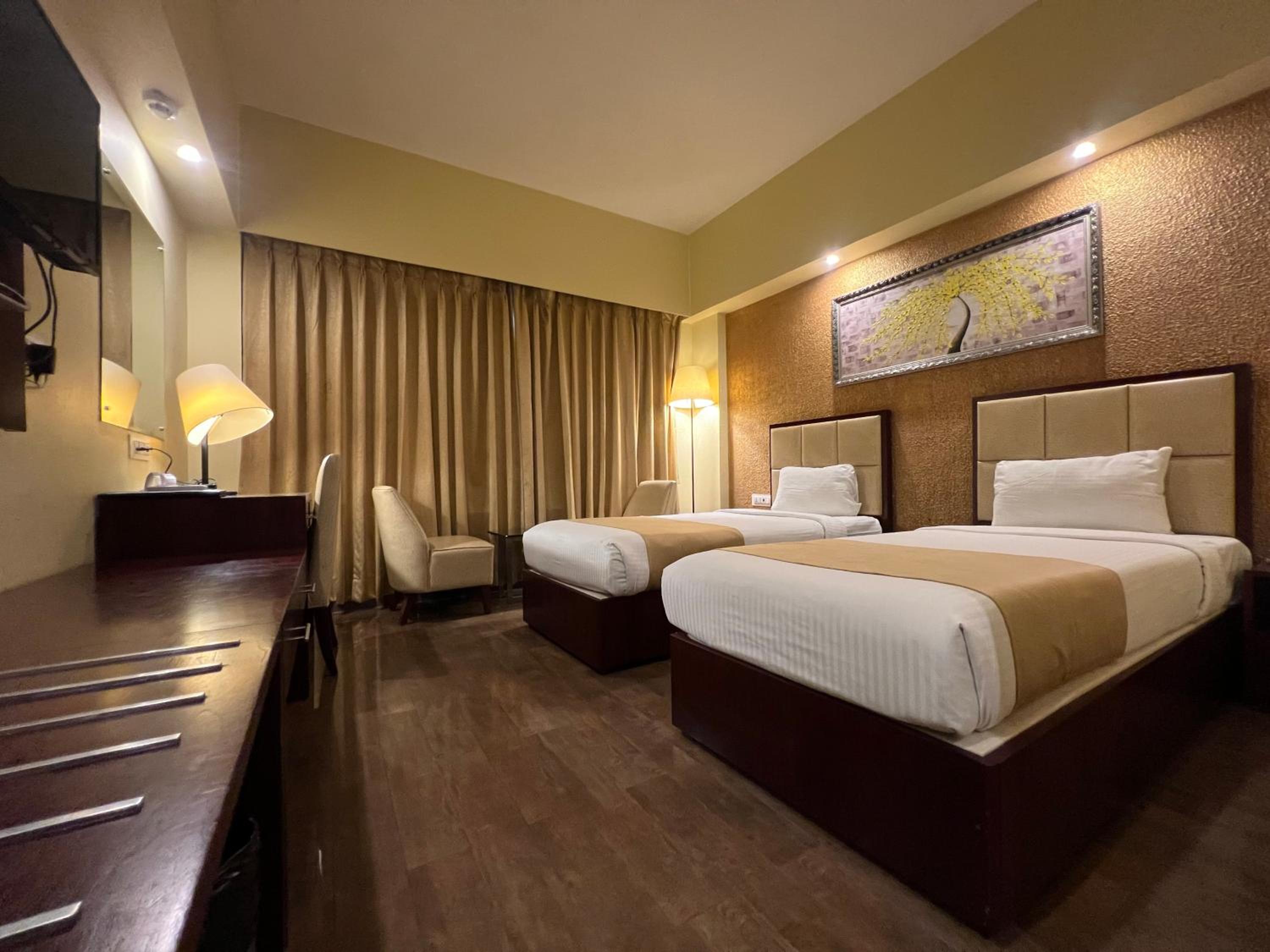PREMIUM DELUXE ROOM - Photo 1