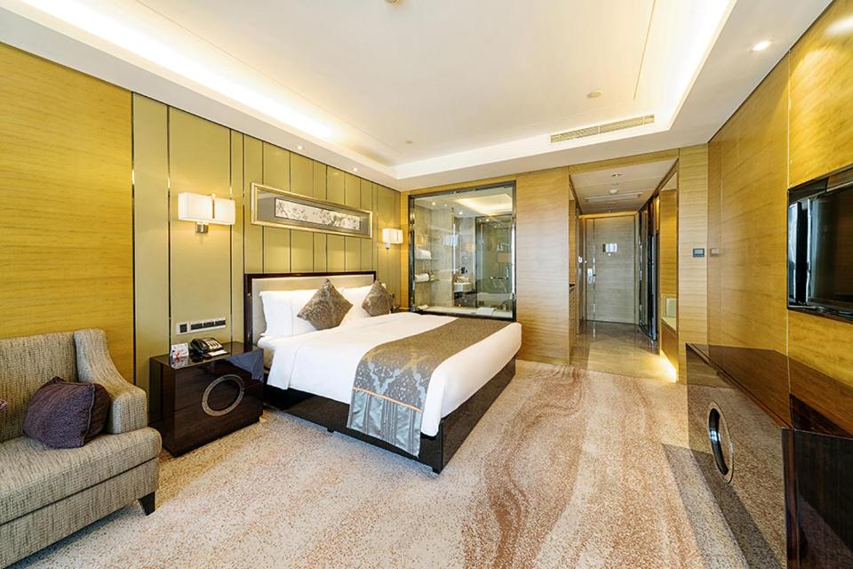 Superior King Room photo 1