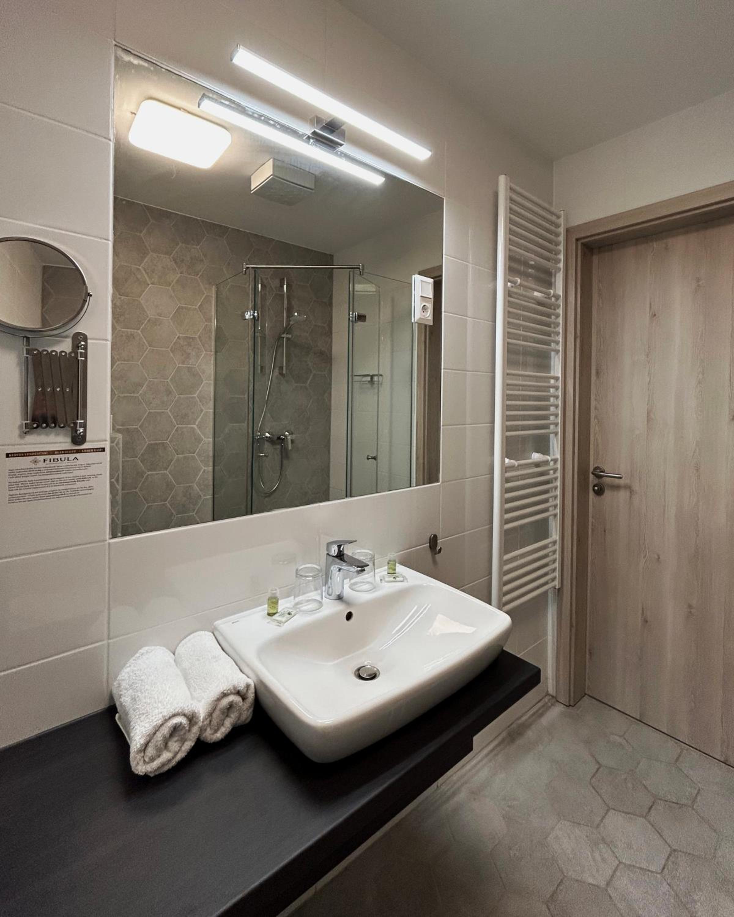 Two-Bedroom Apartment - Photo 9