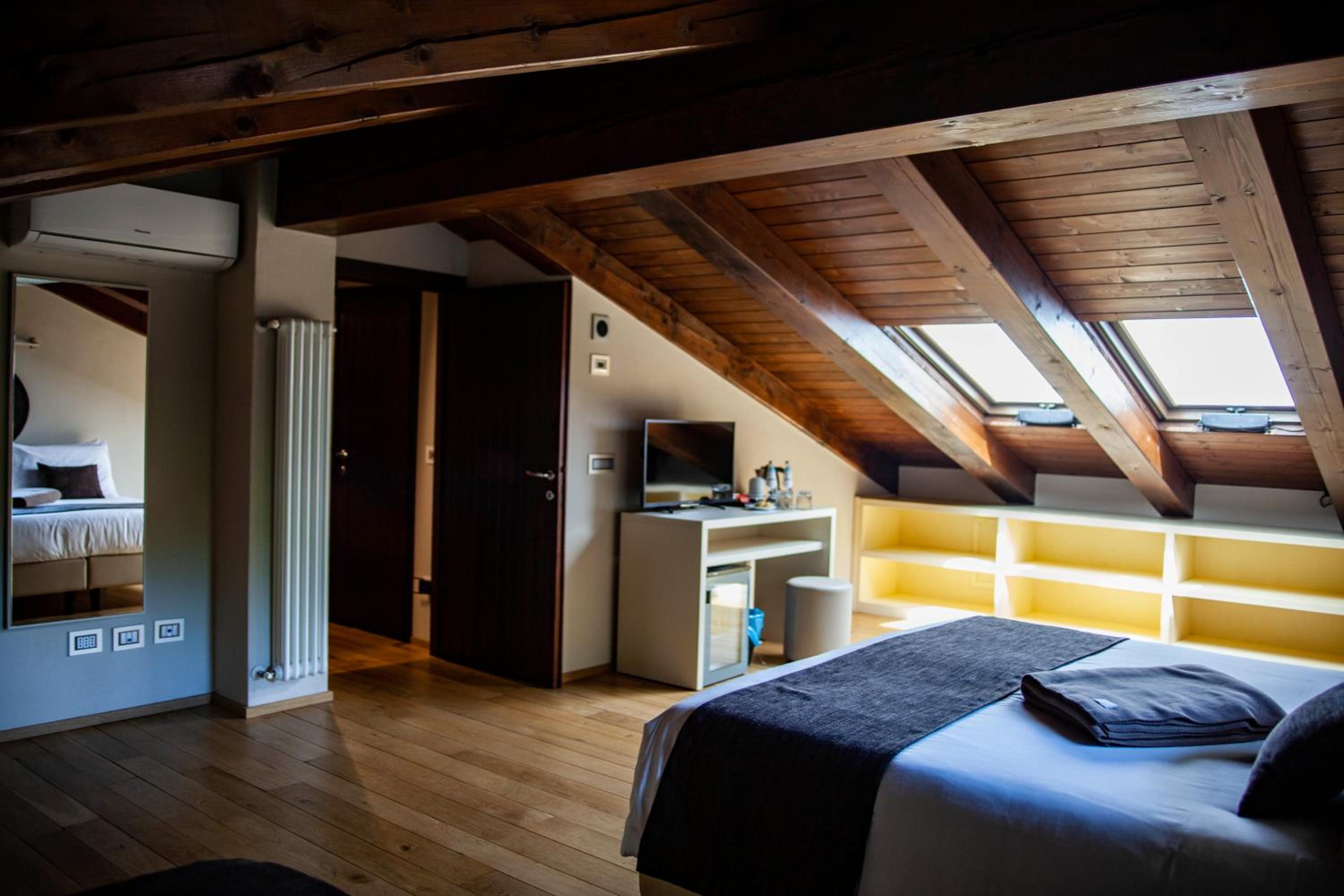 Triple Room with Private Bathroom photo 3