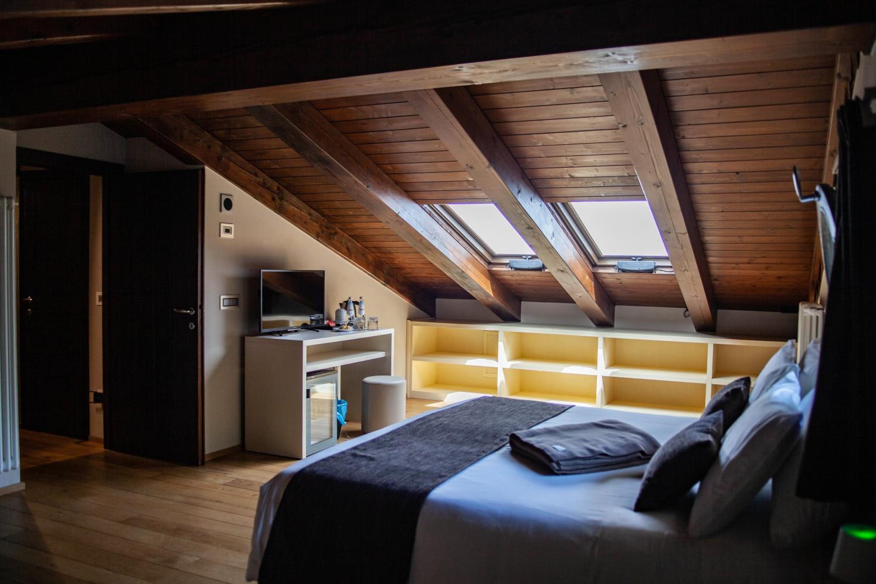 Triple Room with Private Bathroom photo 2