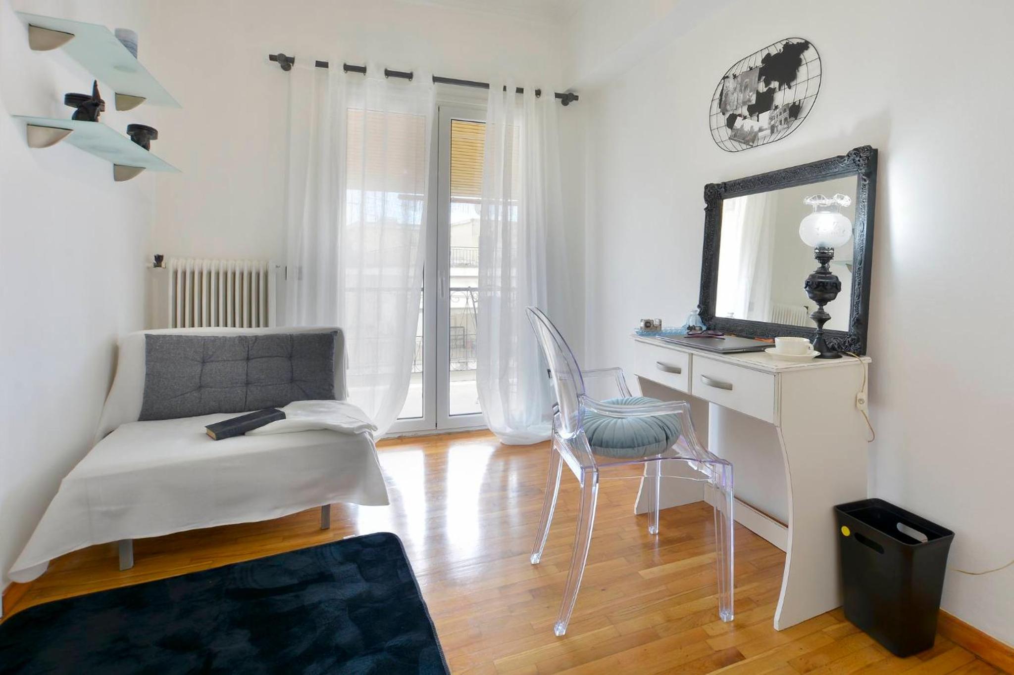 Three-Bedroom Apartment photo 1