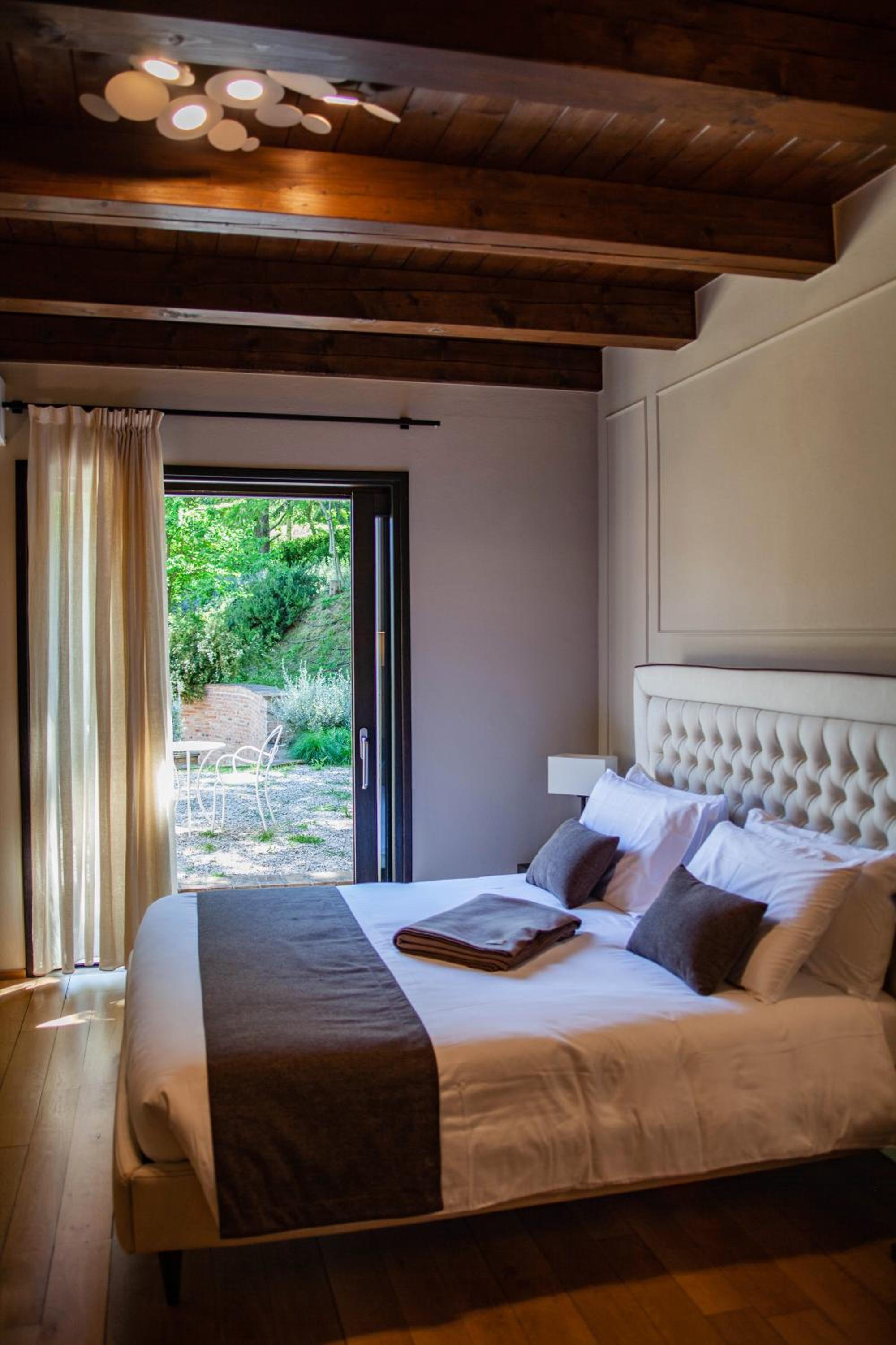 King Room with Spa Bath photo 1
