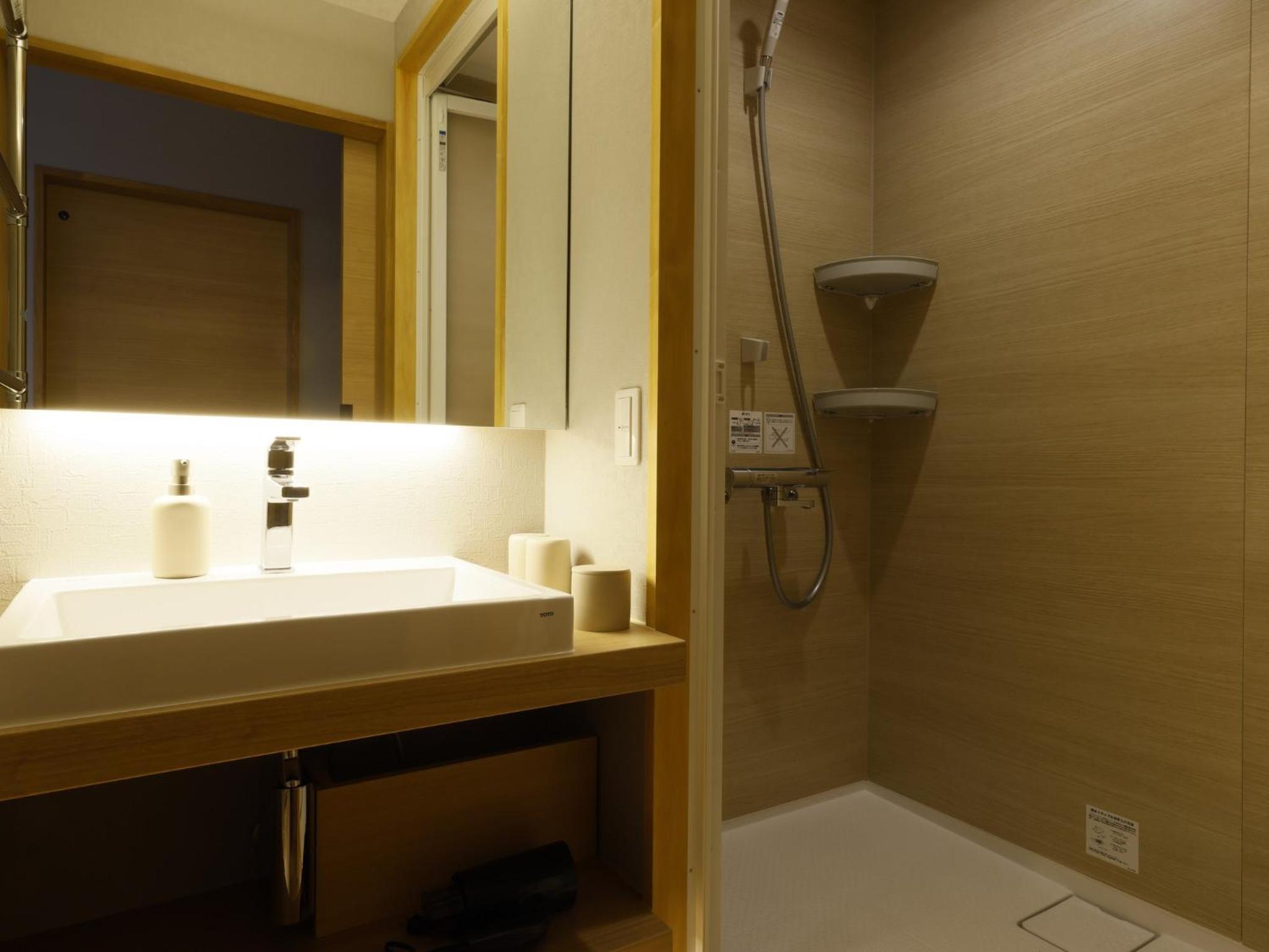 Standard Twin Room - Photo 2