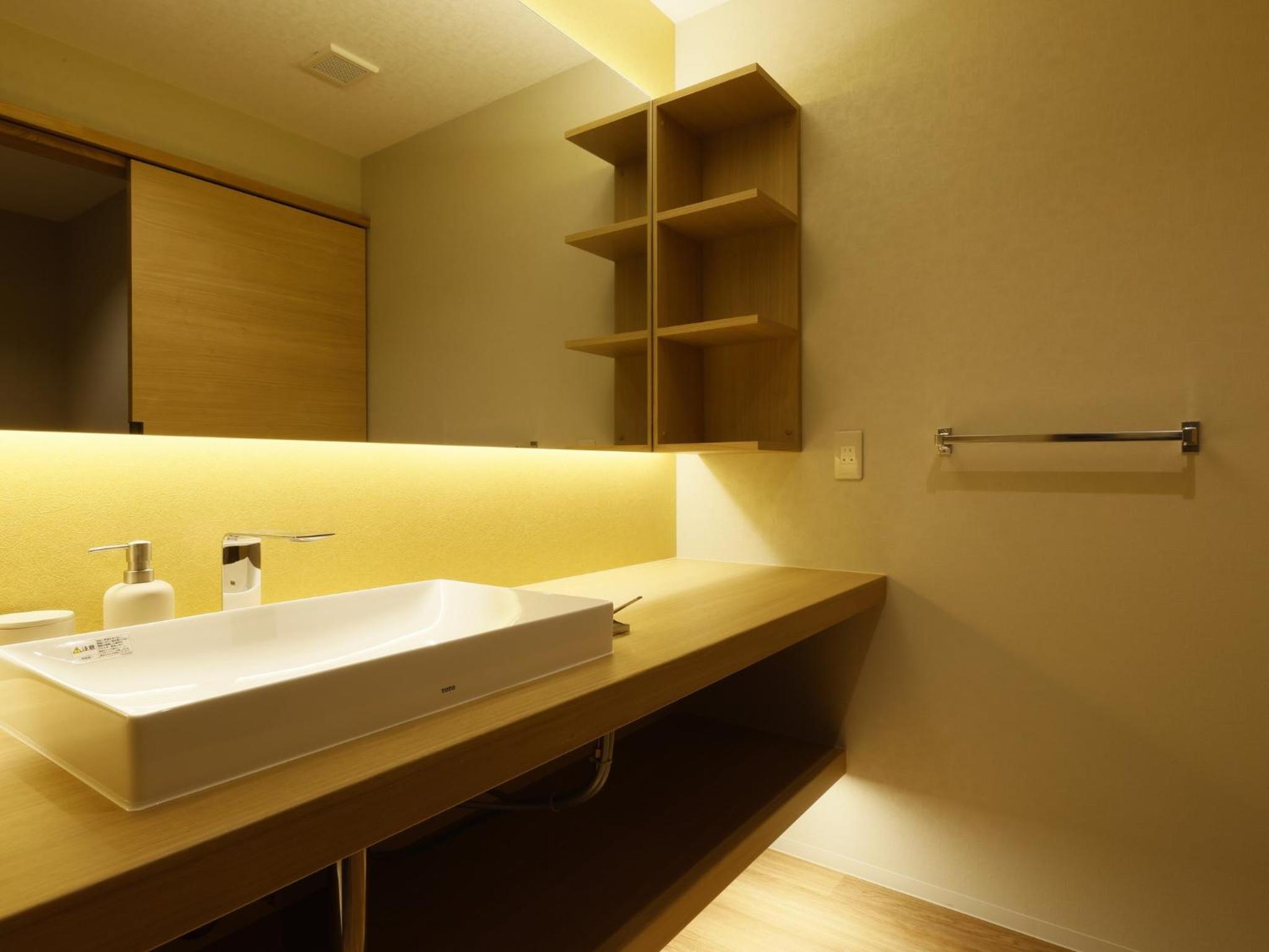 Deluxe Double Room with Two Double Beds - Photo 3