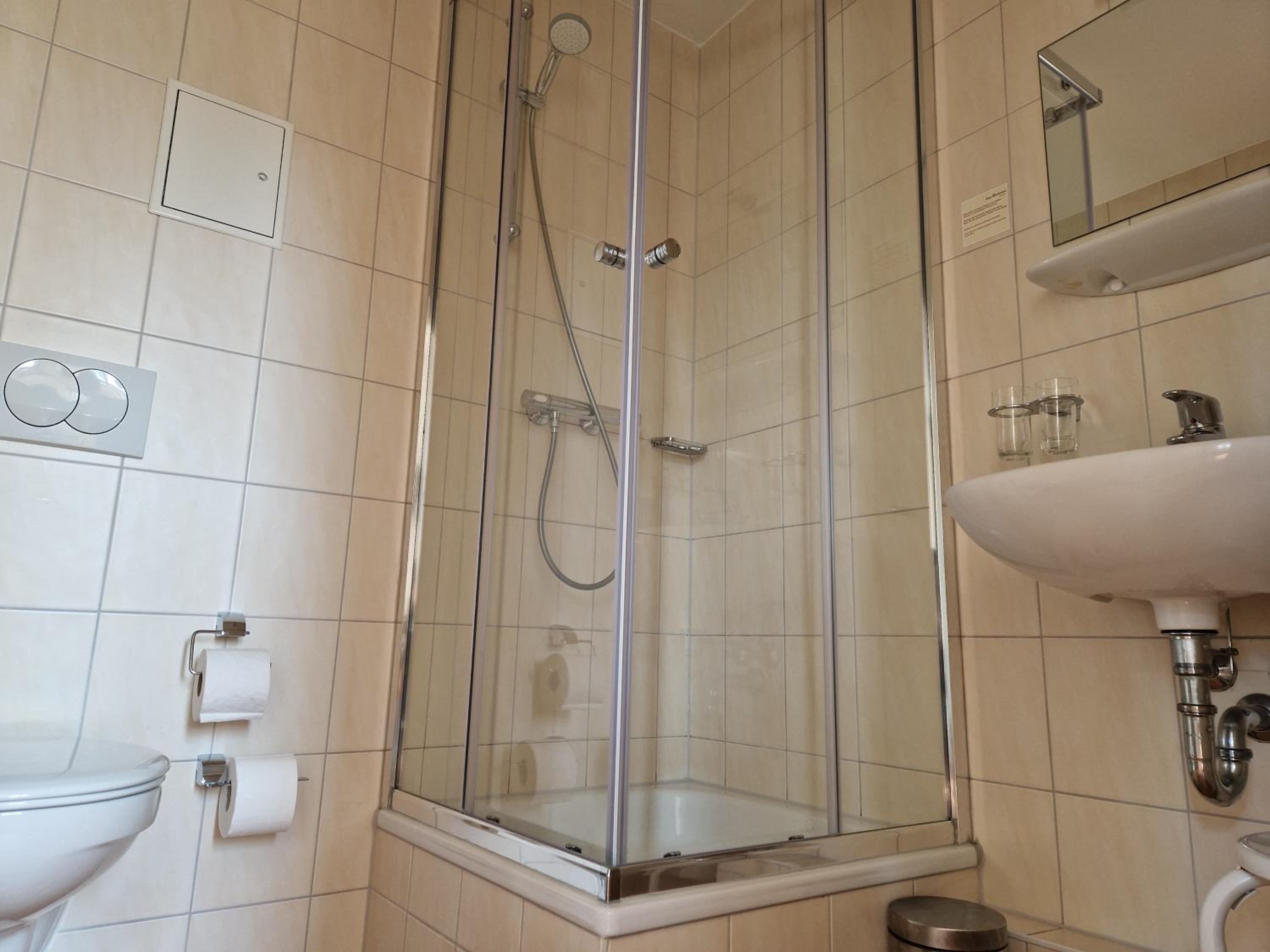 Single Room photo 2