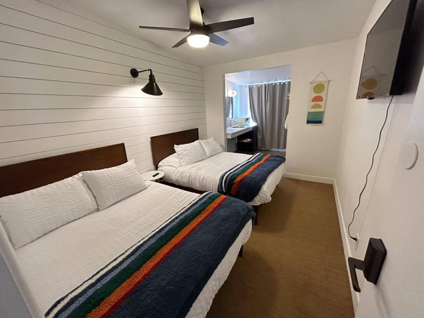 Deluxe Double Room with Bath photo 1