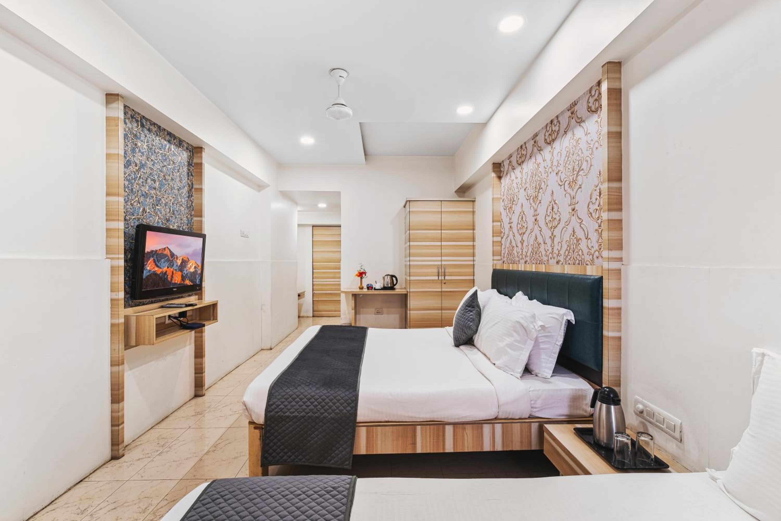 Premium Room - Photo 4
