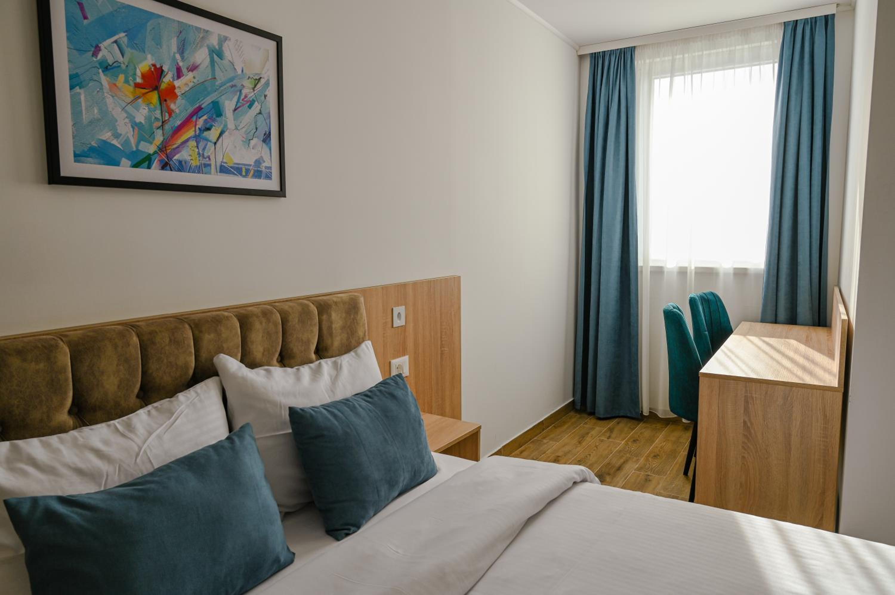Double Room - Photo 5