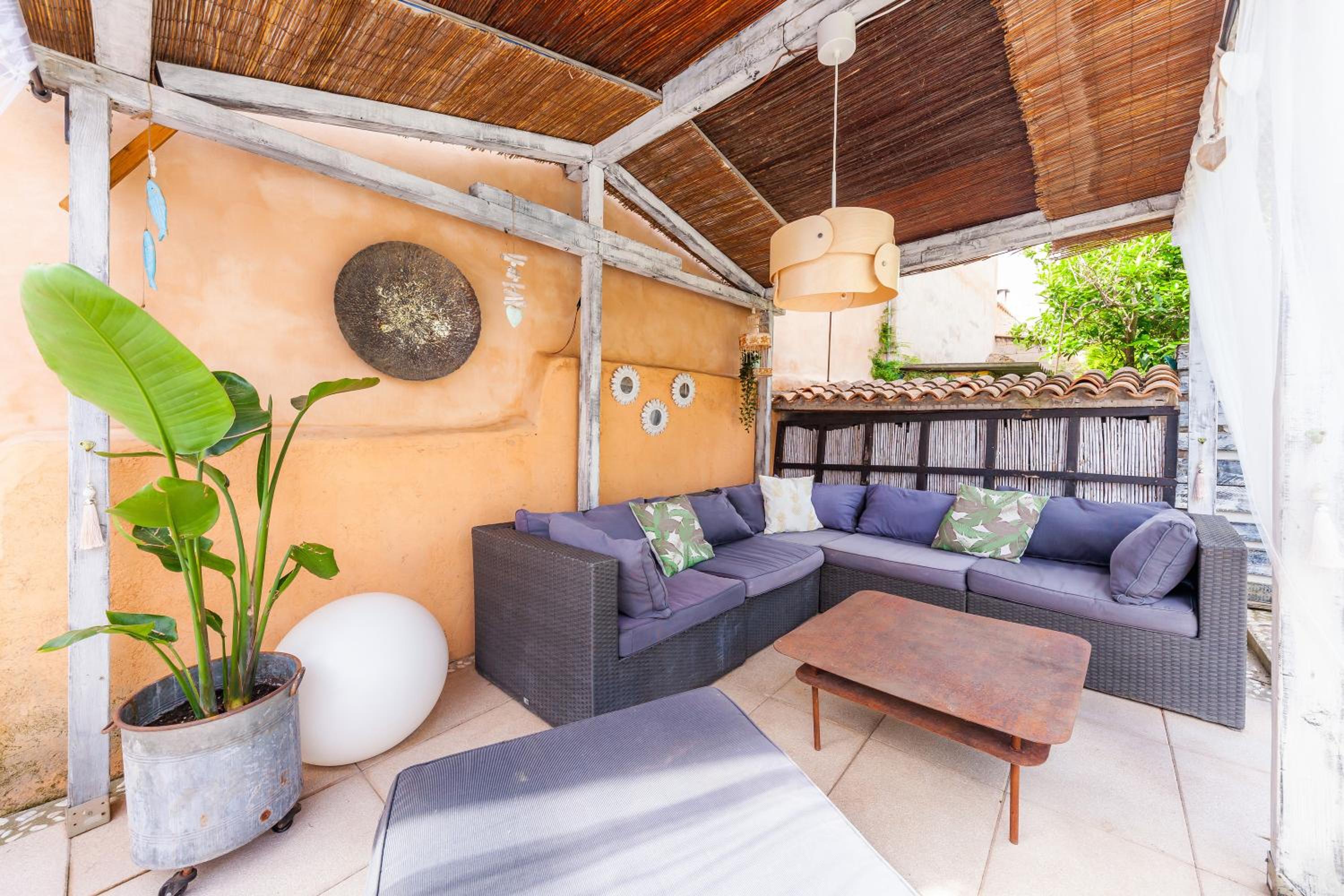 Villa with Garden View - Photo 25