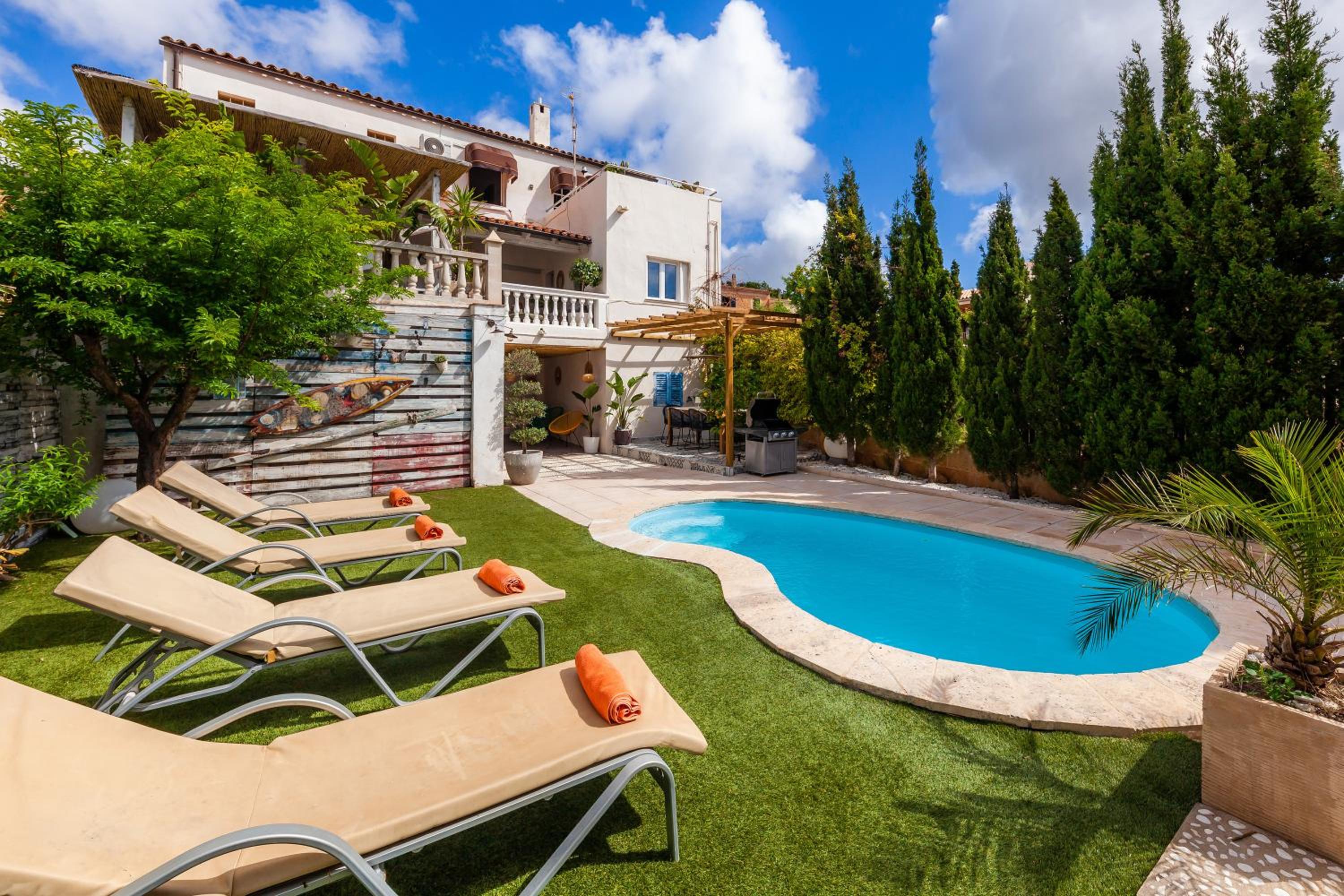 Villa with Garden View - Photo 23