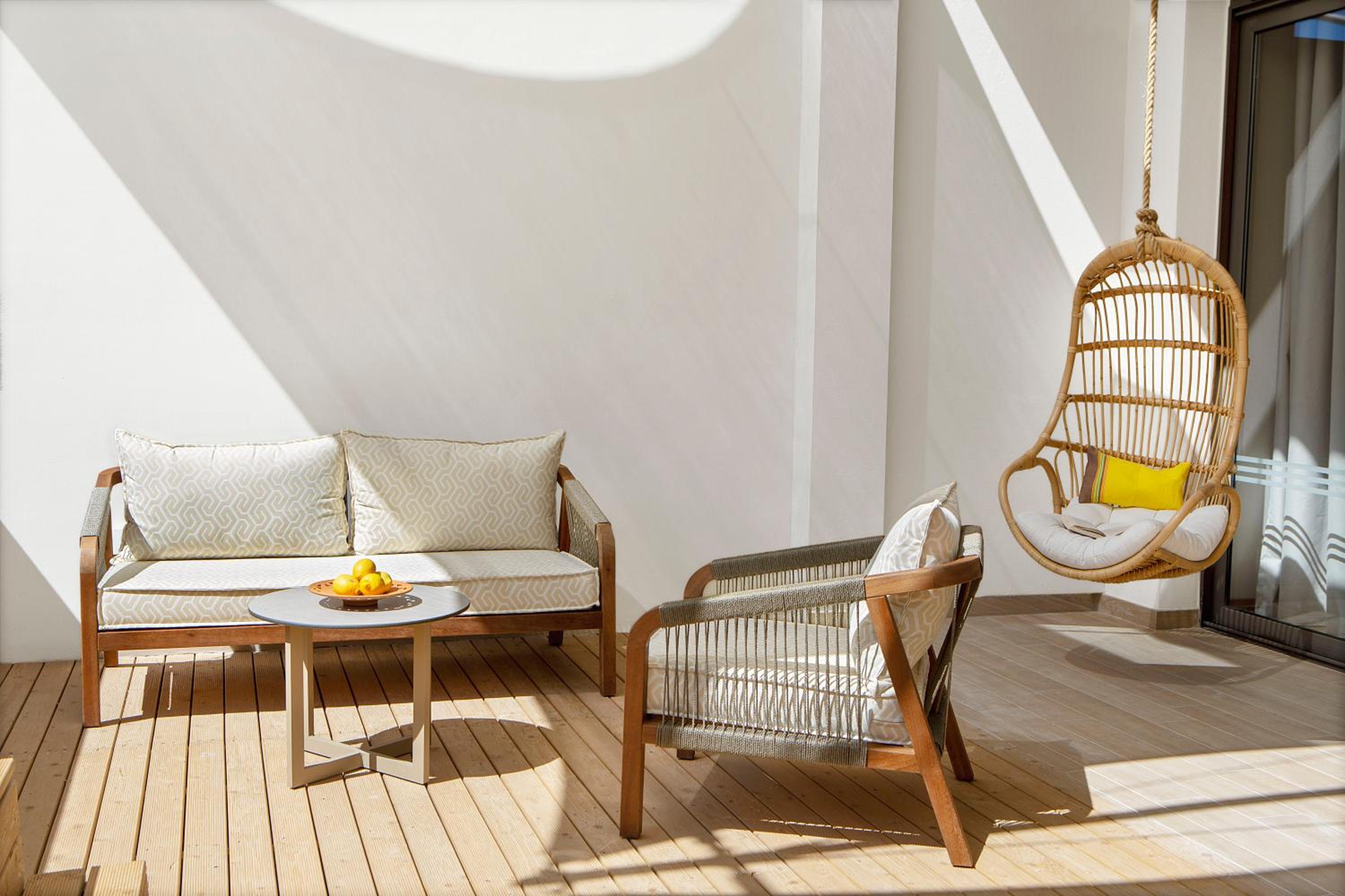 Honeymoon Suite with Private Pool and Jetted Tub