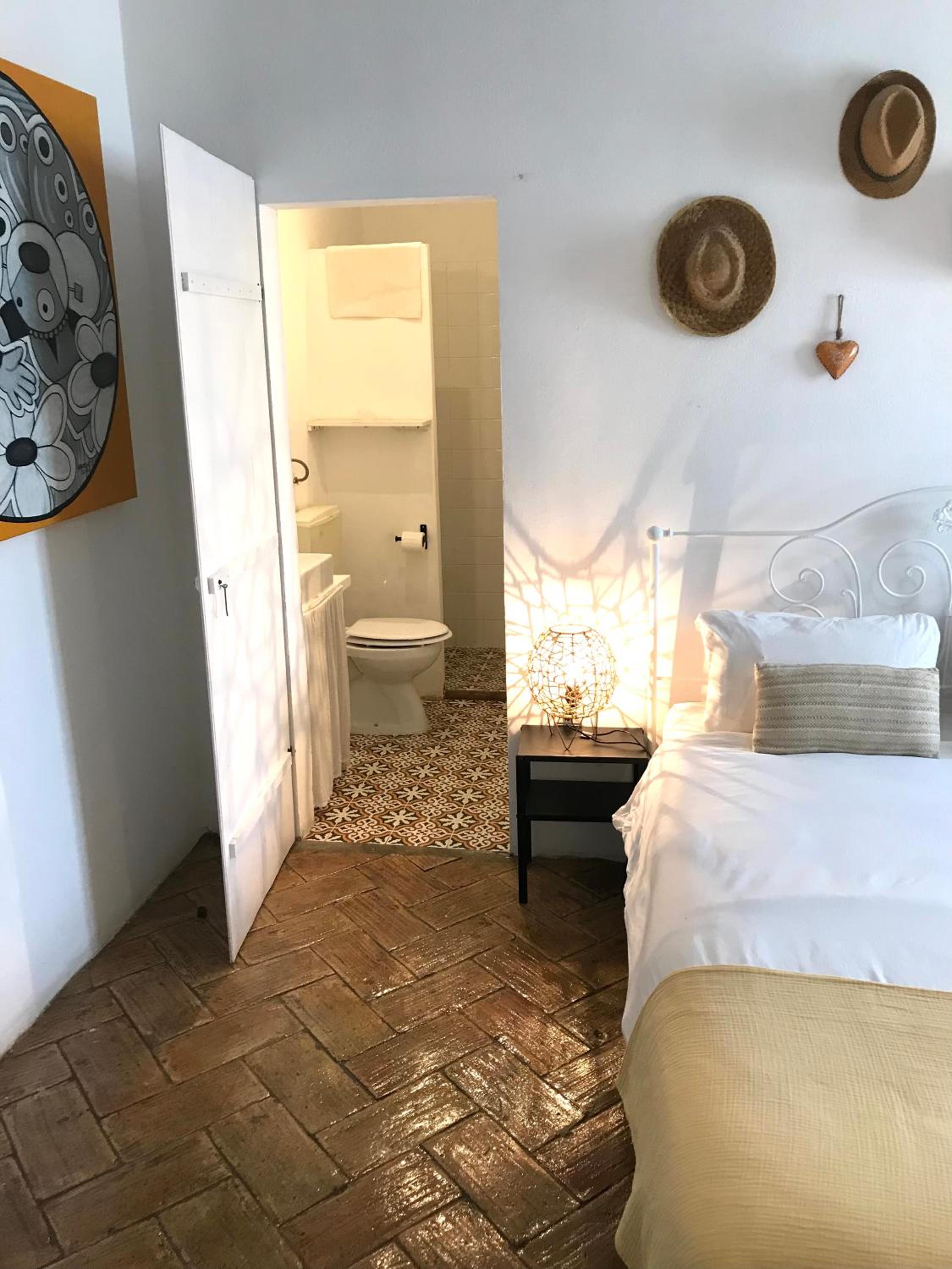 Double Room with Private Bathroom photo 2