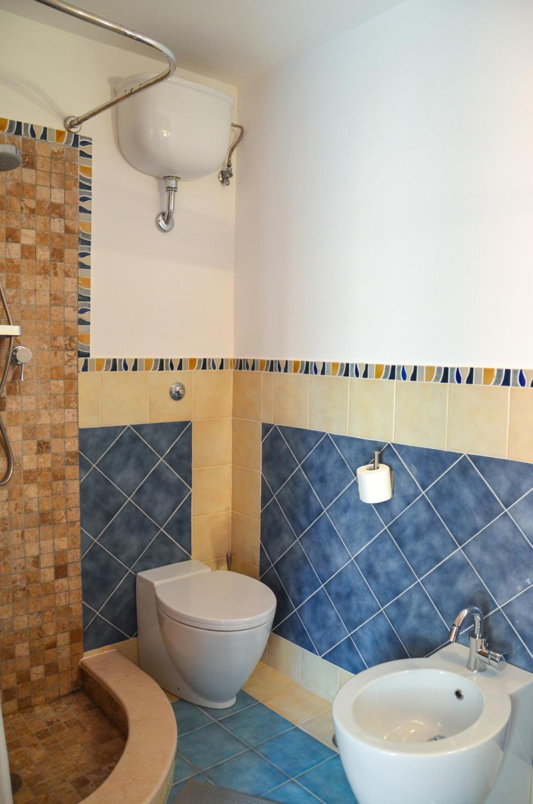 Double Room with Private Bathroom - Photo 3