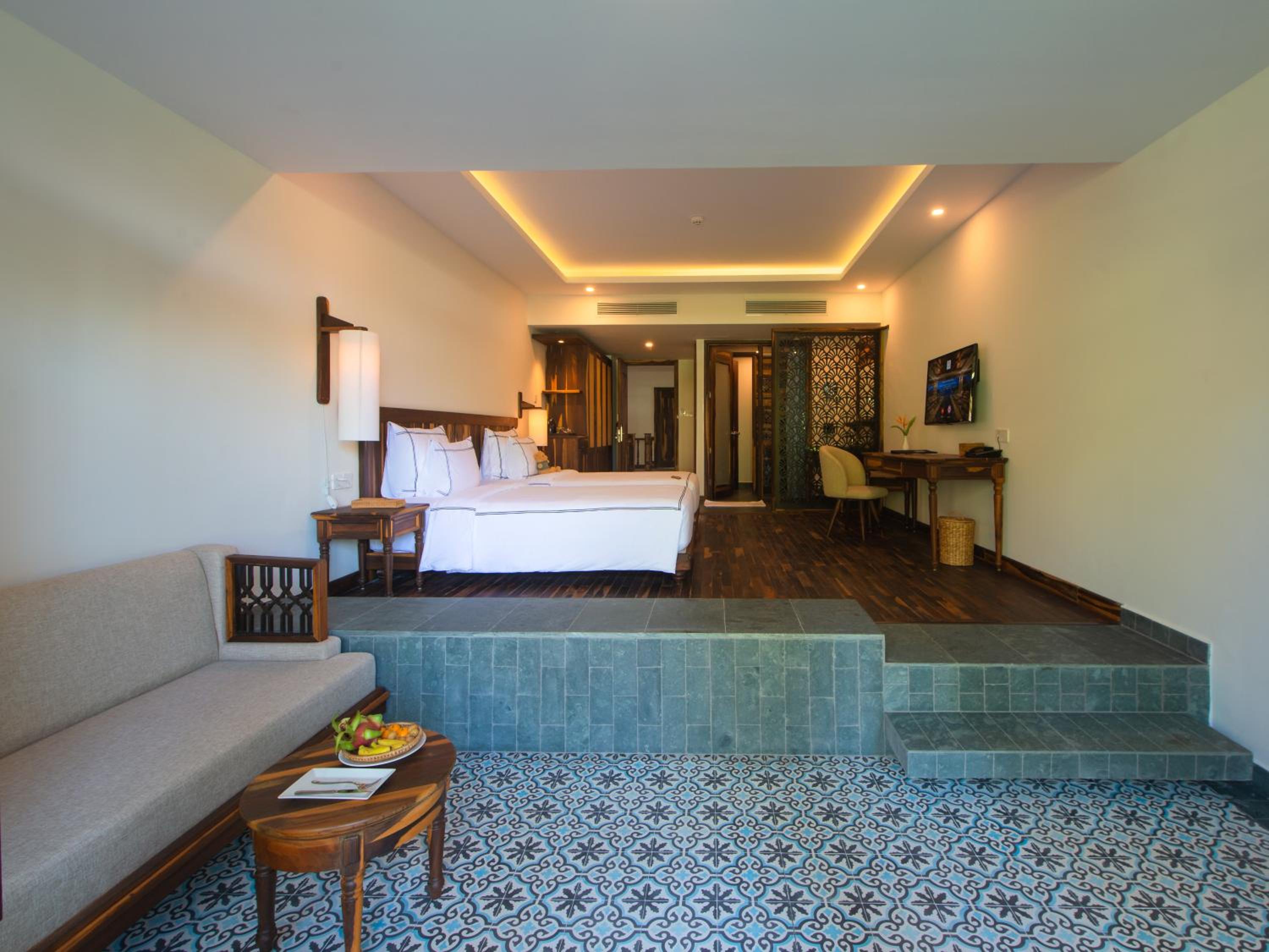 Twin Room with Balcony - Photo 5