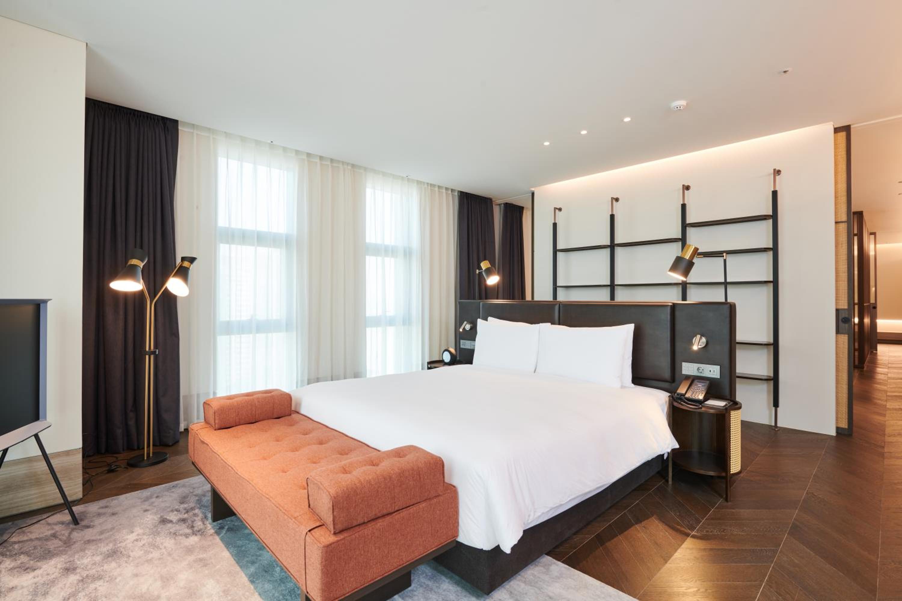 Prestige Suite - Photo 1