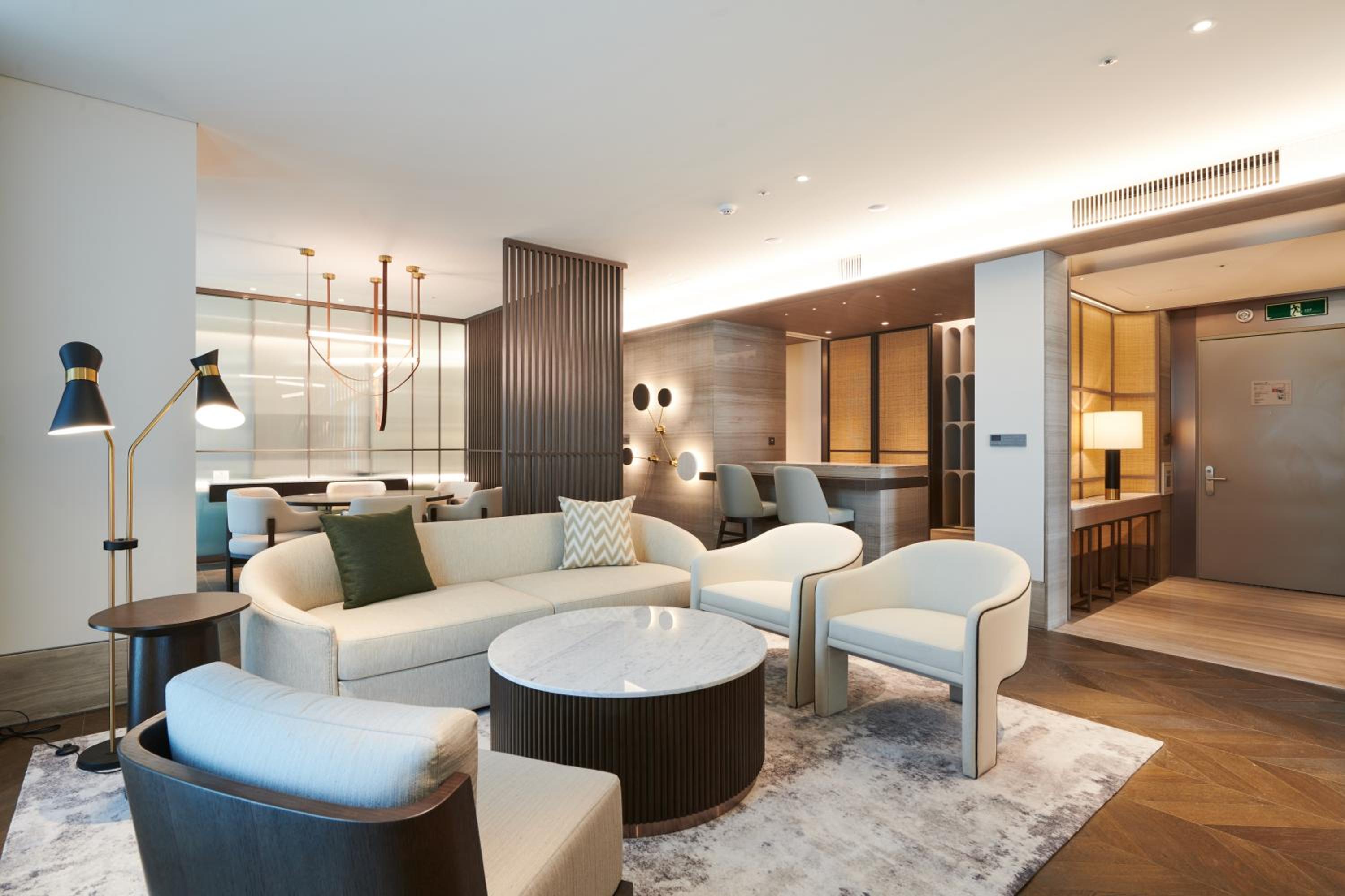 Prestige Suite - Photo 11