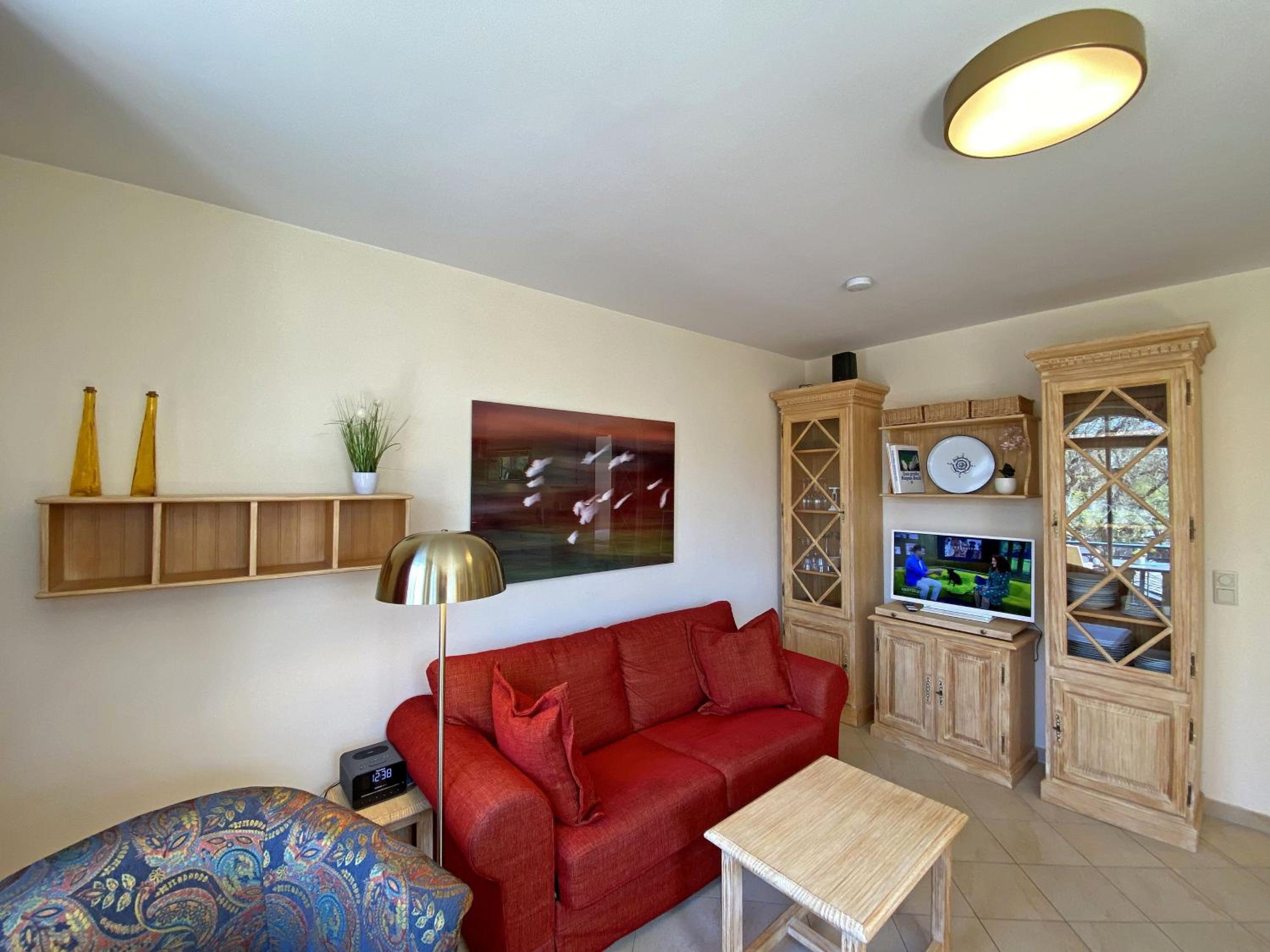 One-Bedroom Apartment with Balcony photo 1