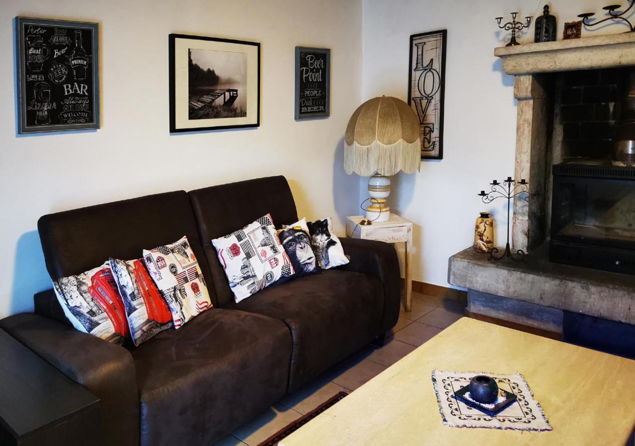 Three-Bedroom House photo 2