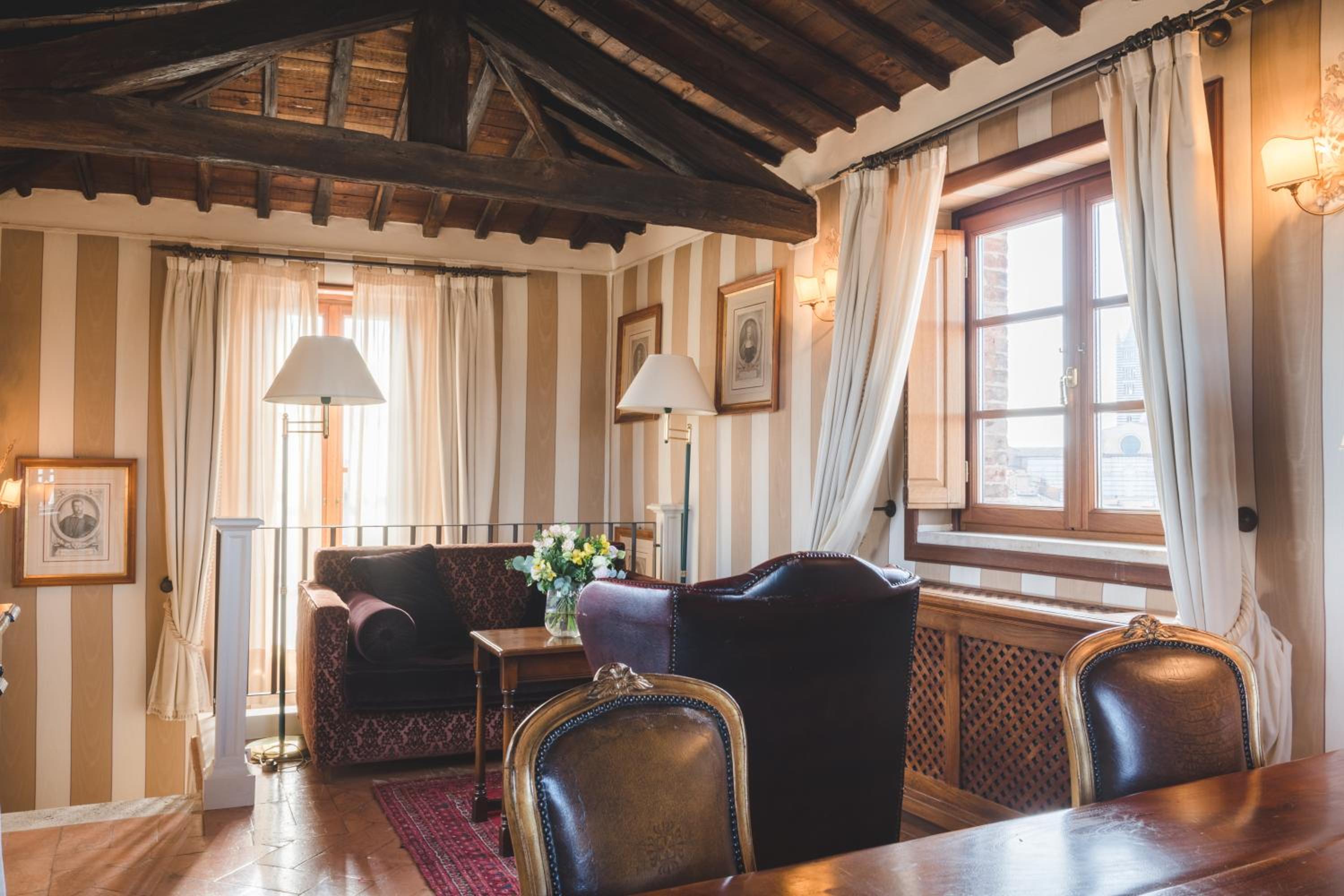 Panoramic Suite 
