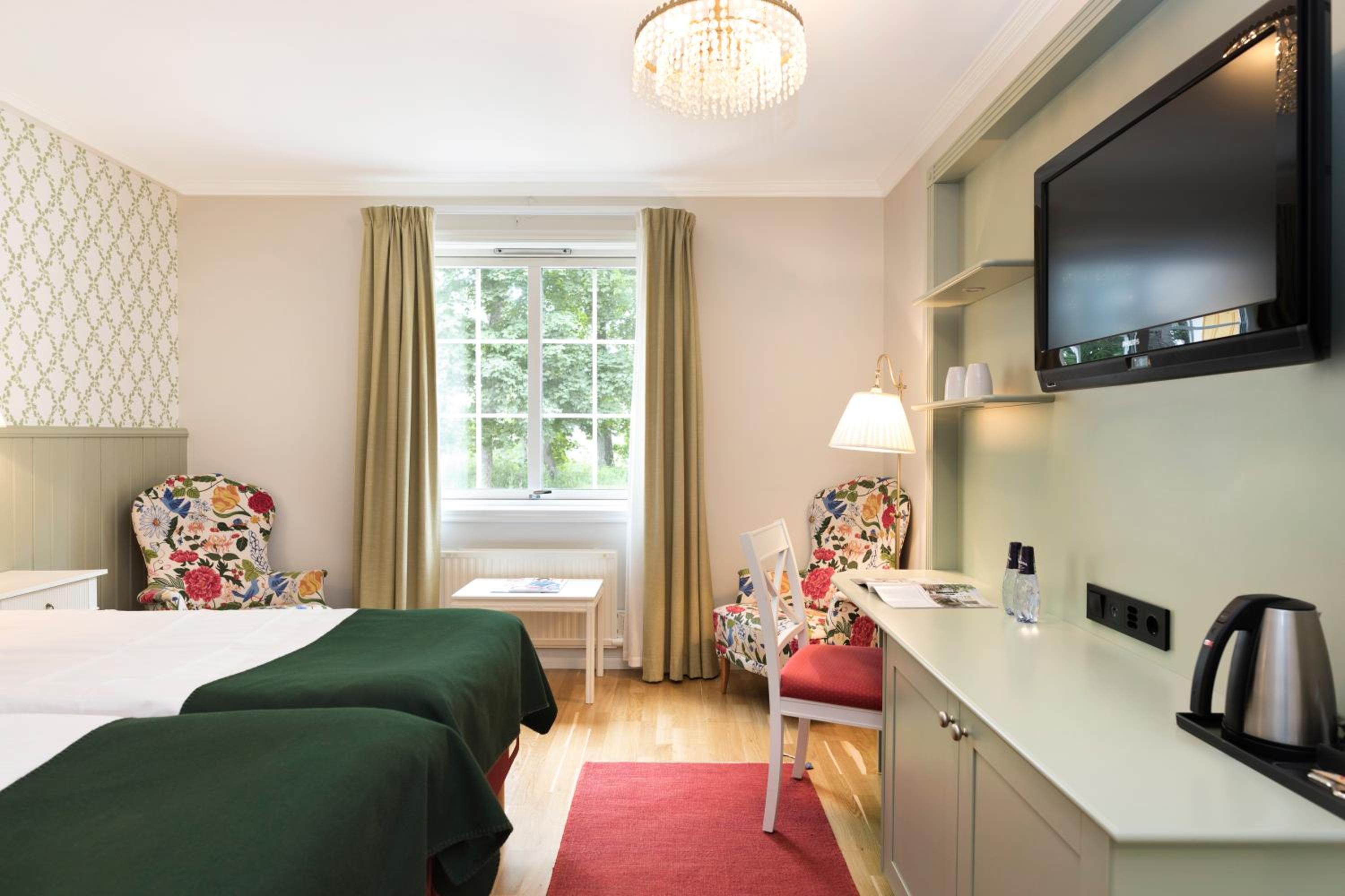 Classic Twin Room - Photo 11