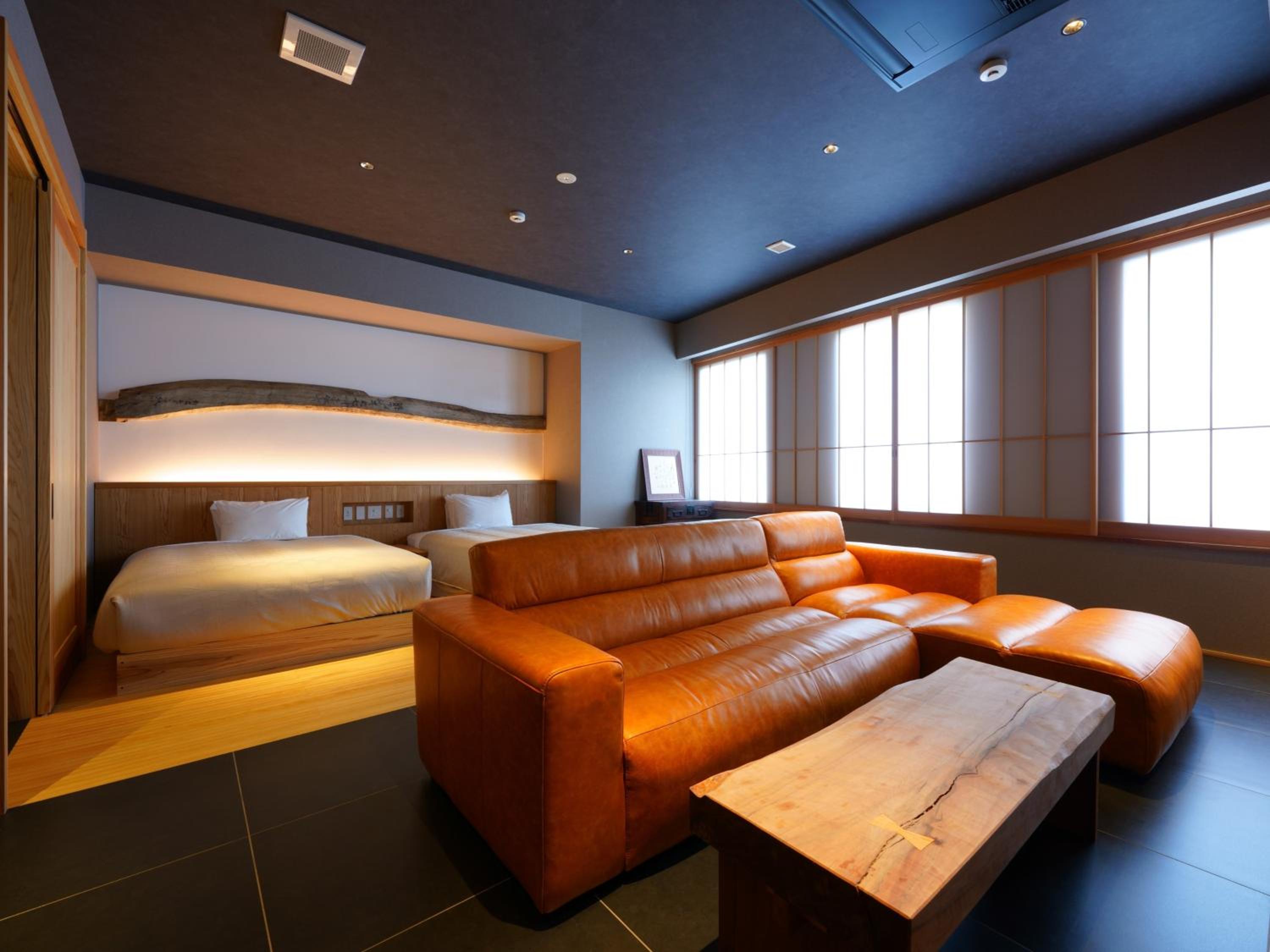 Large Twin Room photo 1