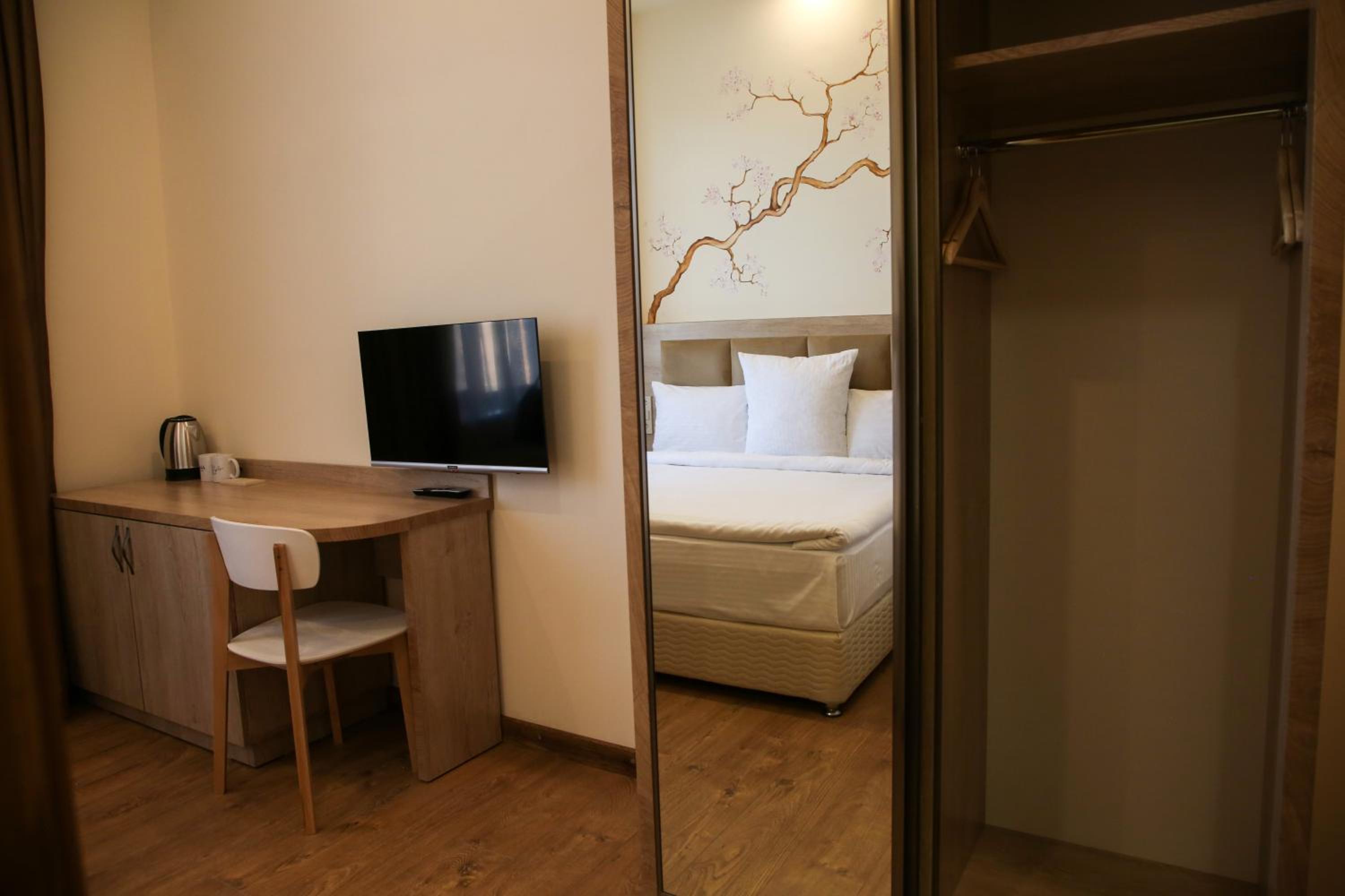 Standard King Room
