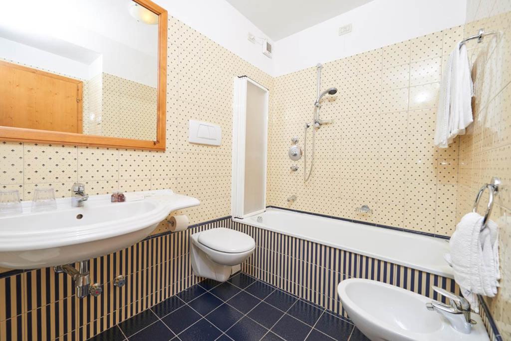 Standard Triple Room - Photo 4