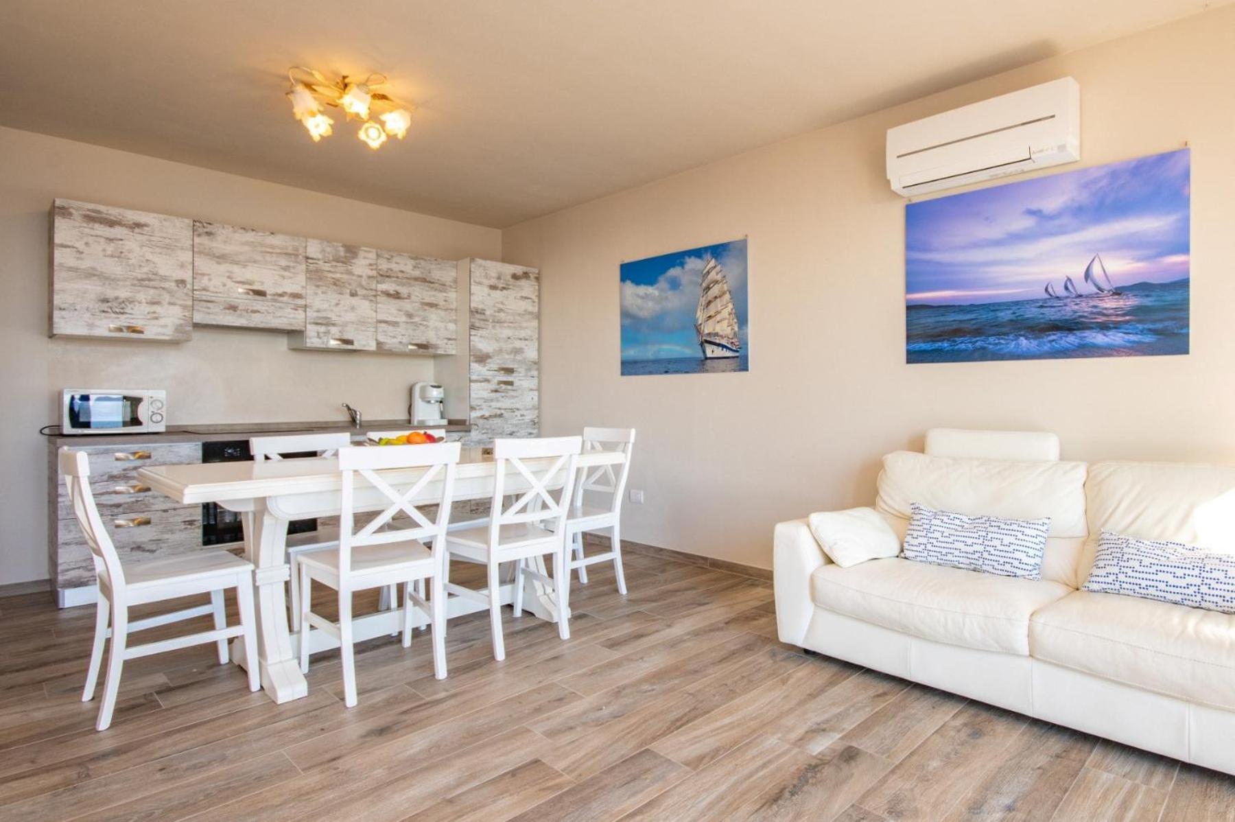 Apartment with Lake View photo 3