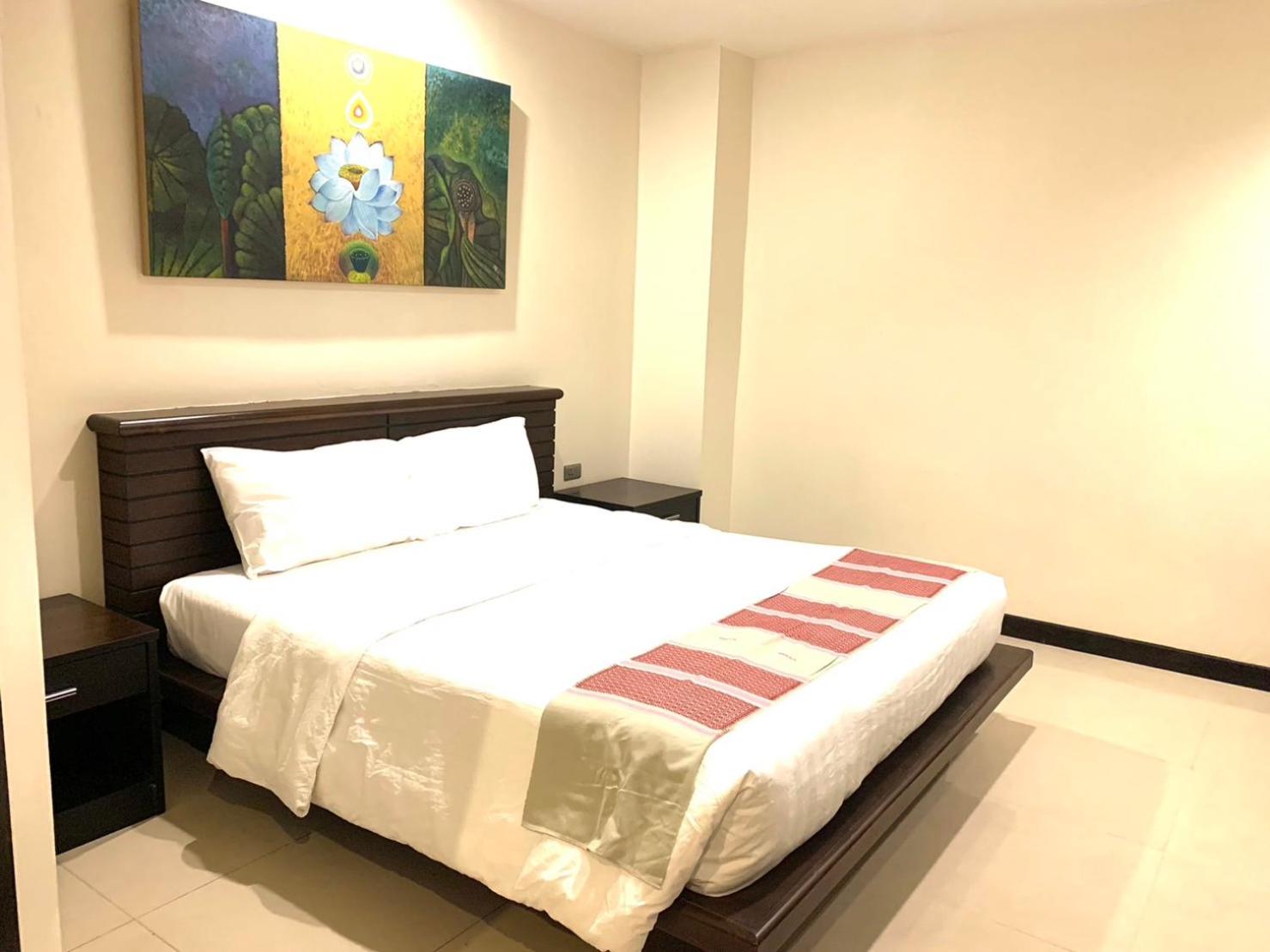 Standard Double Room - No Window photo 1