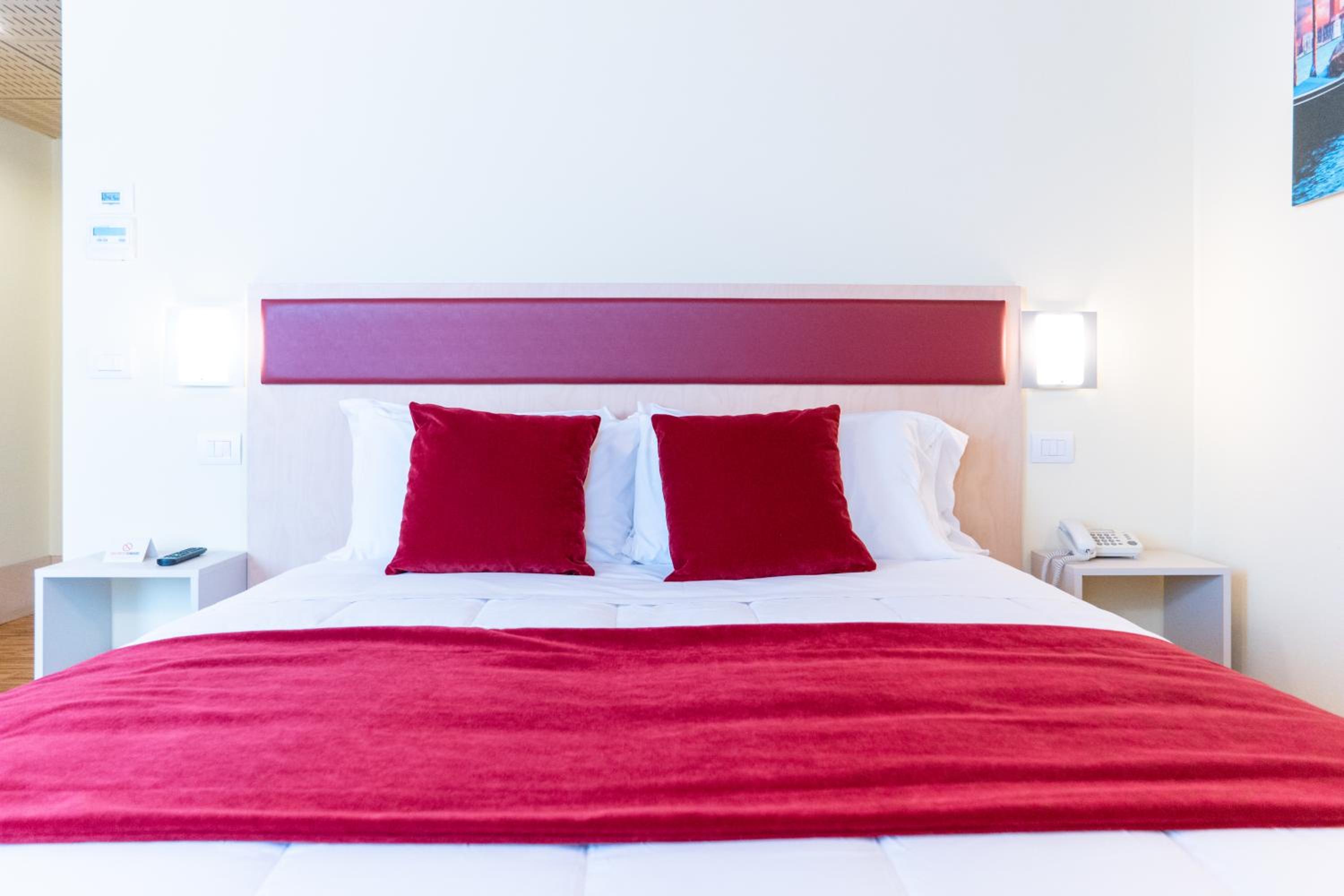 Deluxe Double Room photo 2