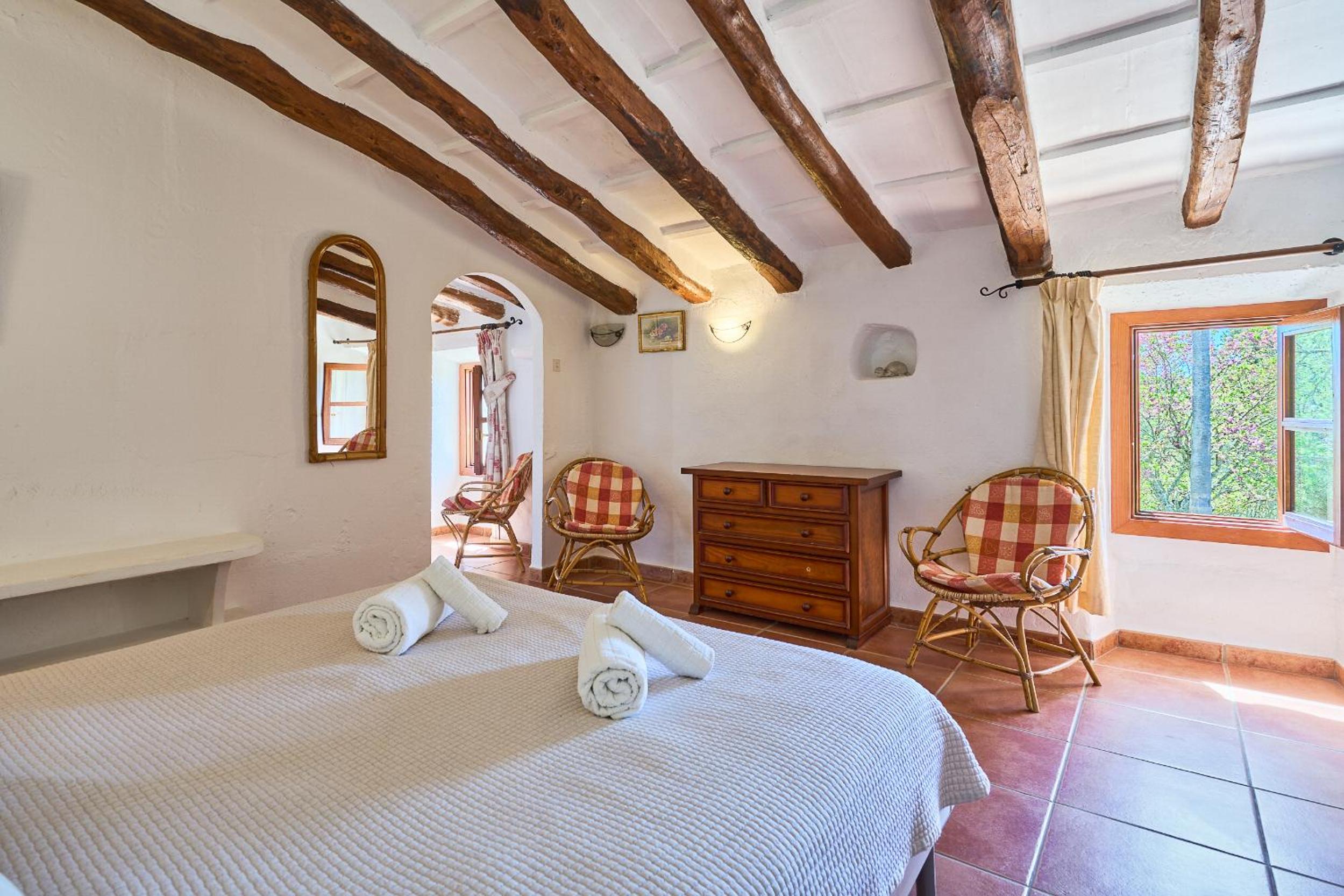 Casa de cuatro habitaciones