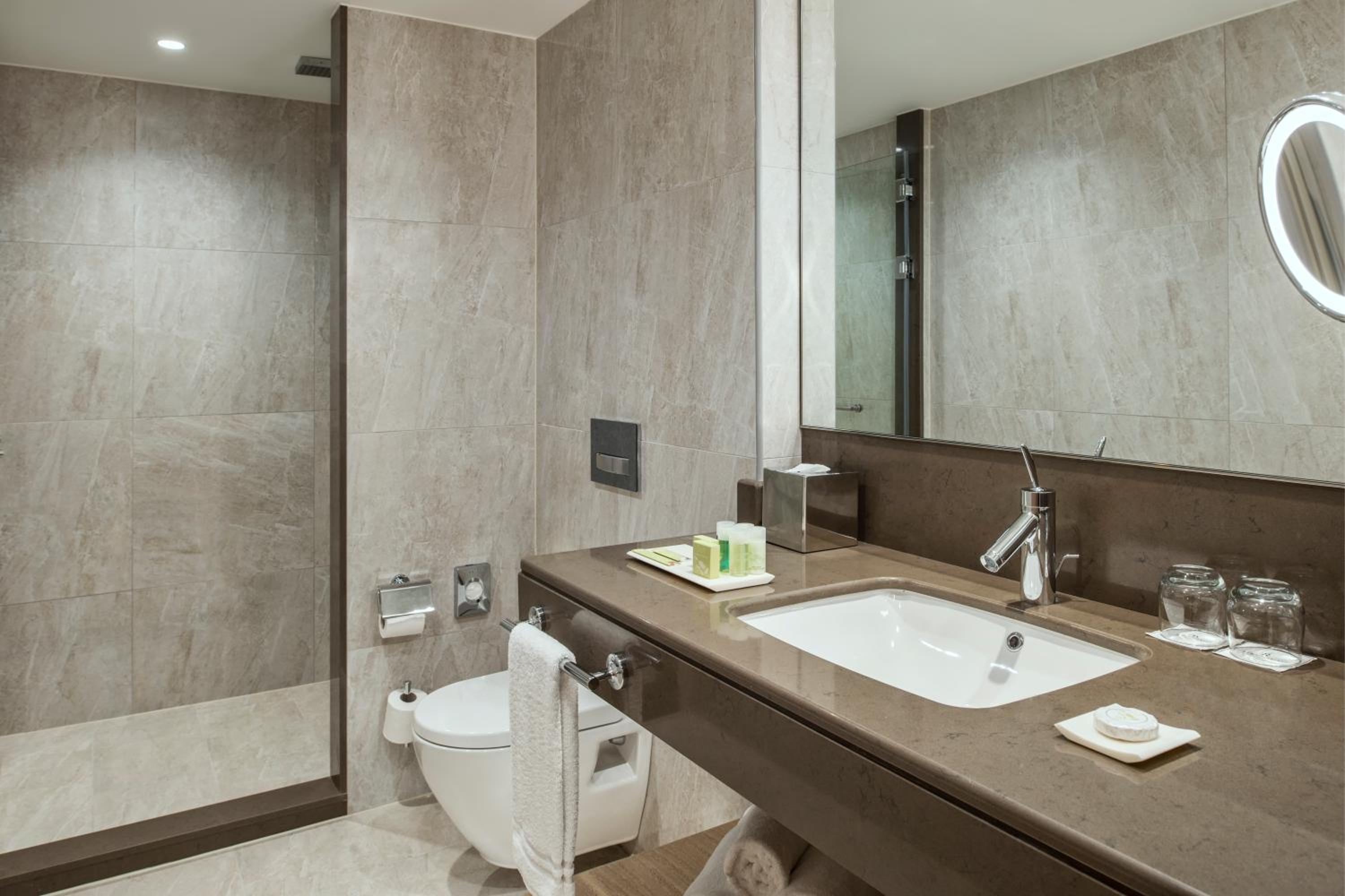 Polat Suite, Club lounge access, Suite, 1 King