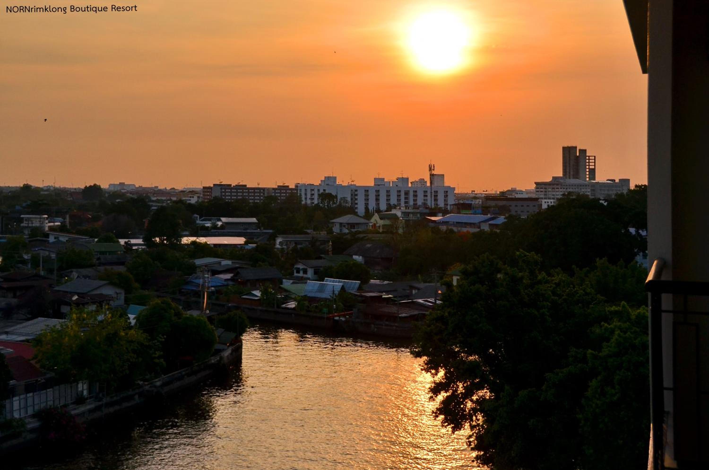 Deluxe Corner with River View photo 3
