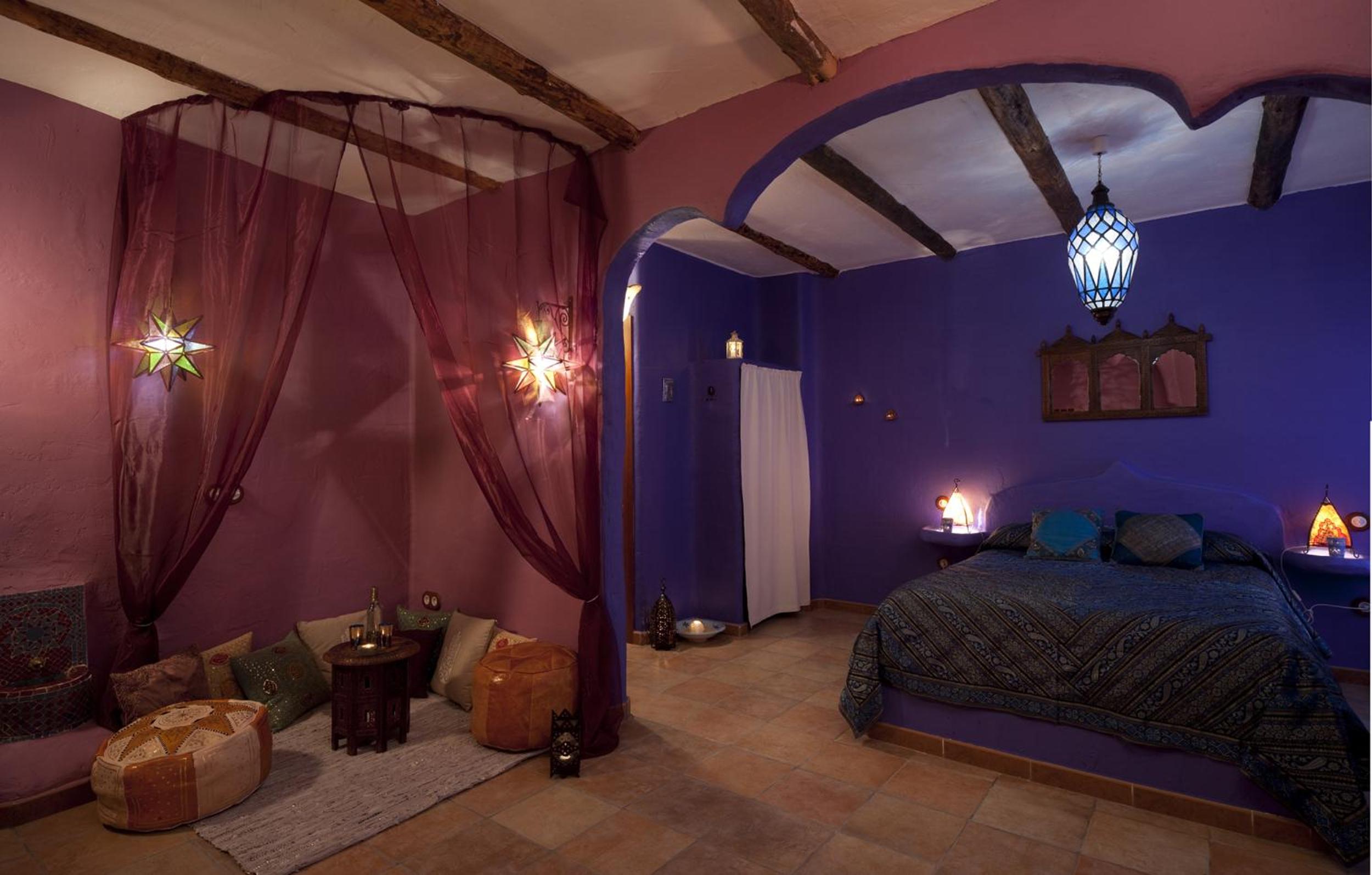 Double Room with Spa Bath photo 3