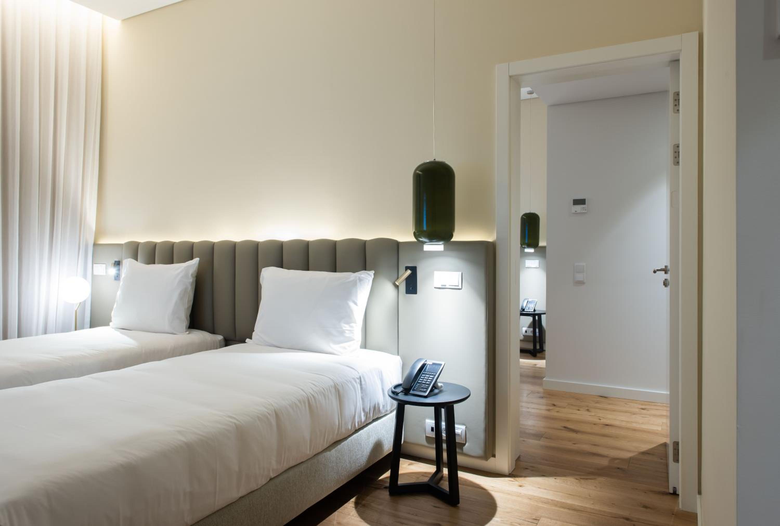 Superior Twin Room with City View