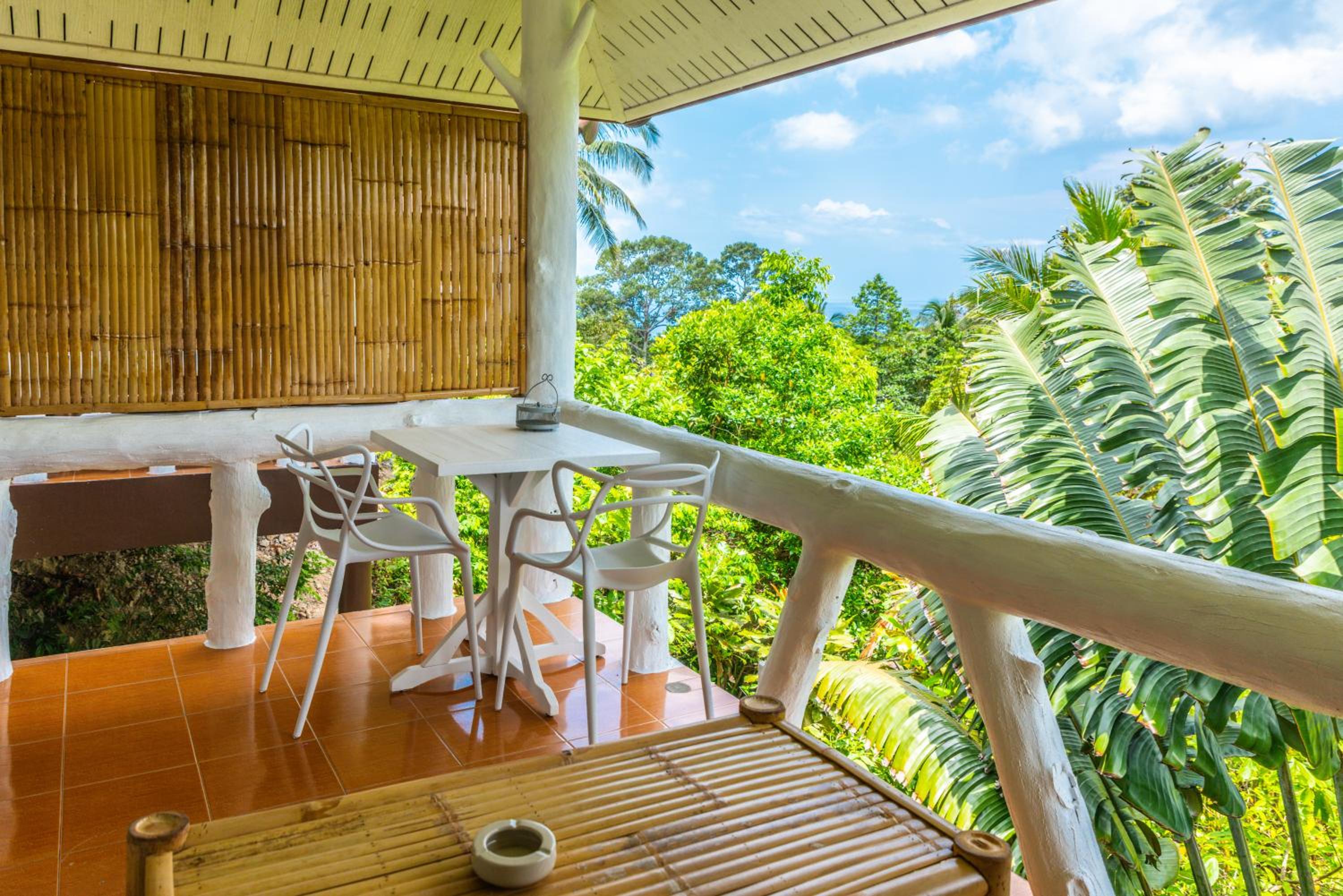 Bungalow with Sea View