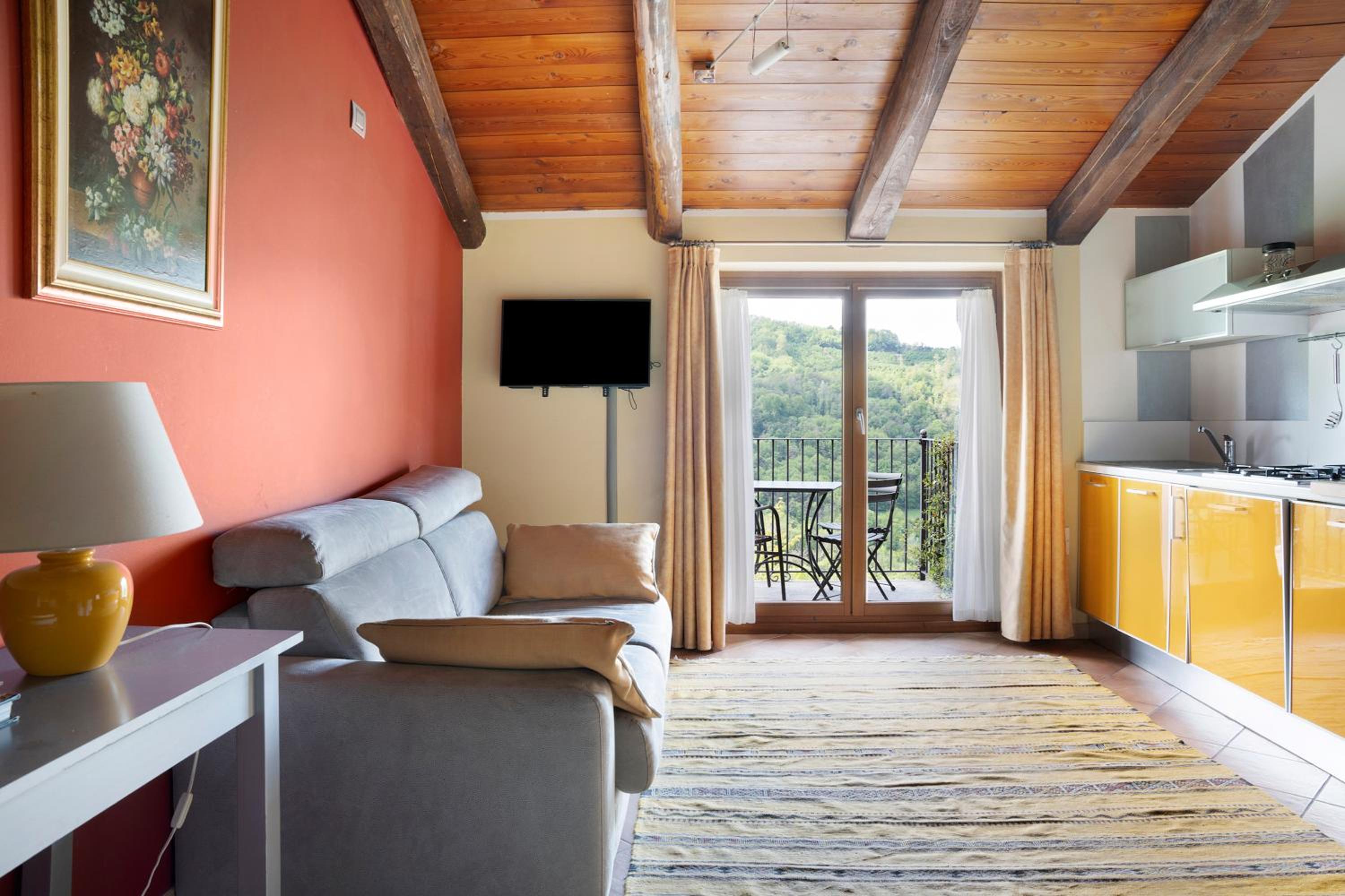 Superior One-Bedroom Apartment with Balcony