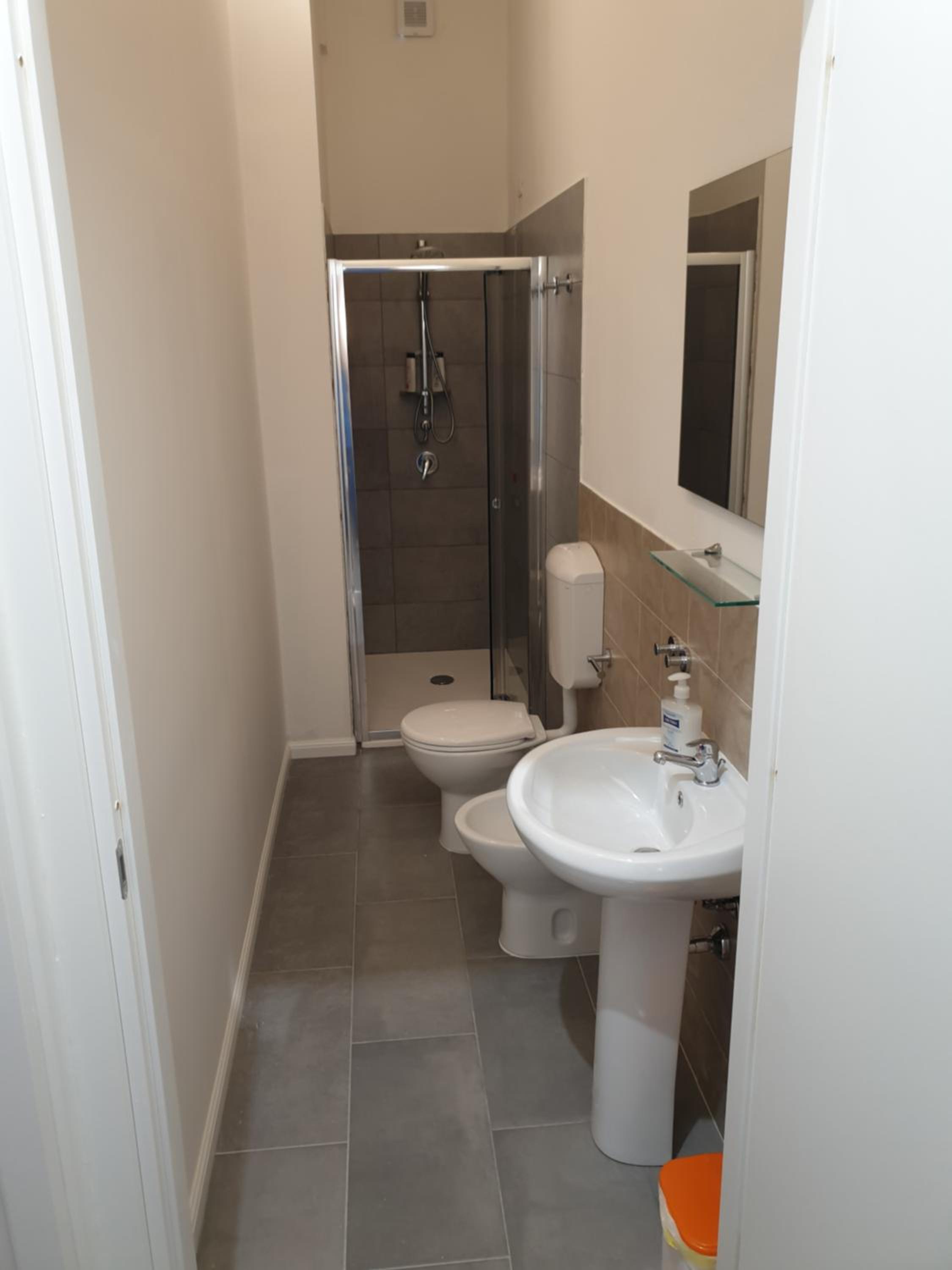 Deluxe Room (2 Adults + 1 Child)