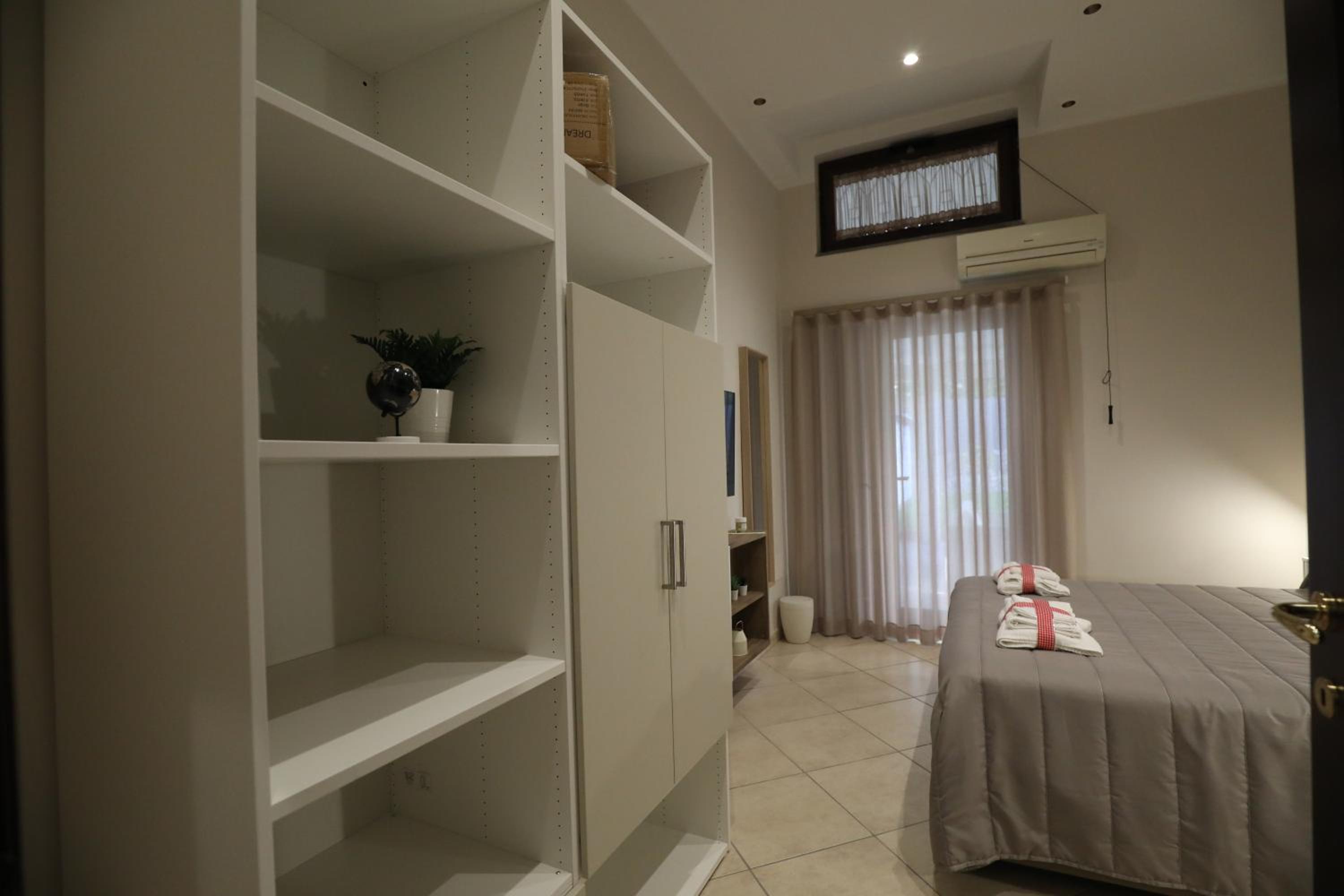 Large Double Room photo 3