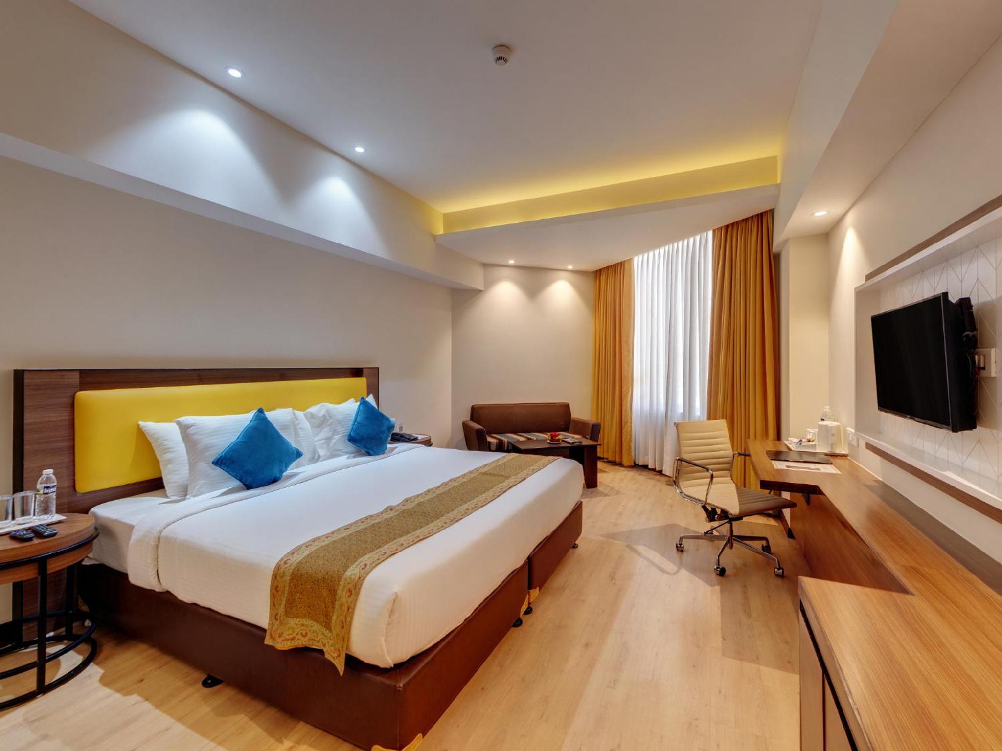 Deluxe Room - Photo 3