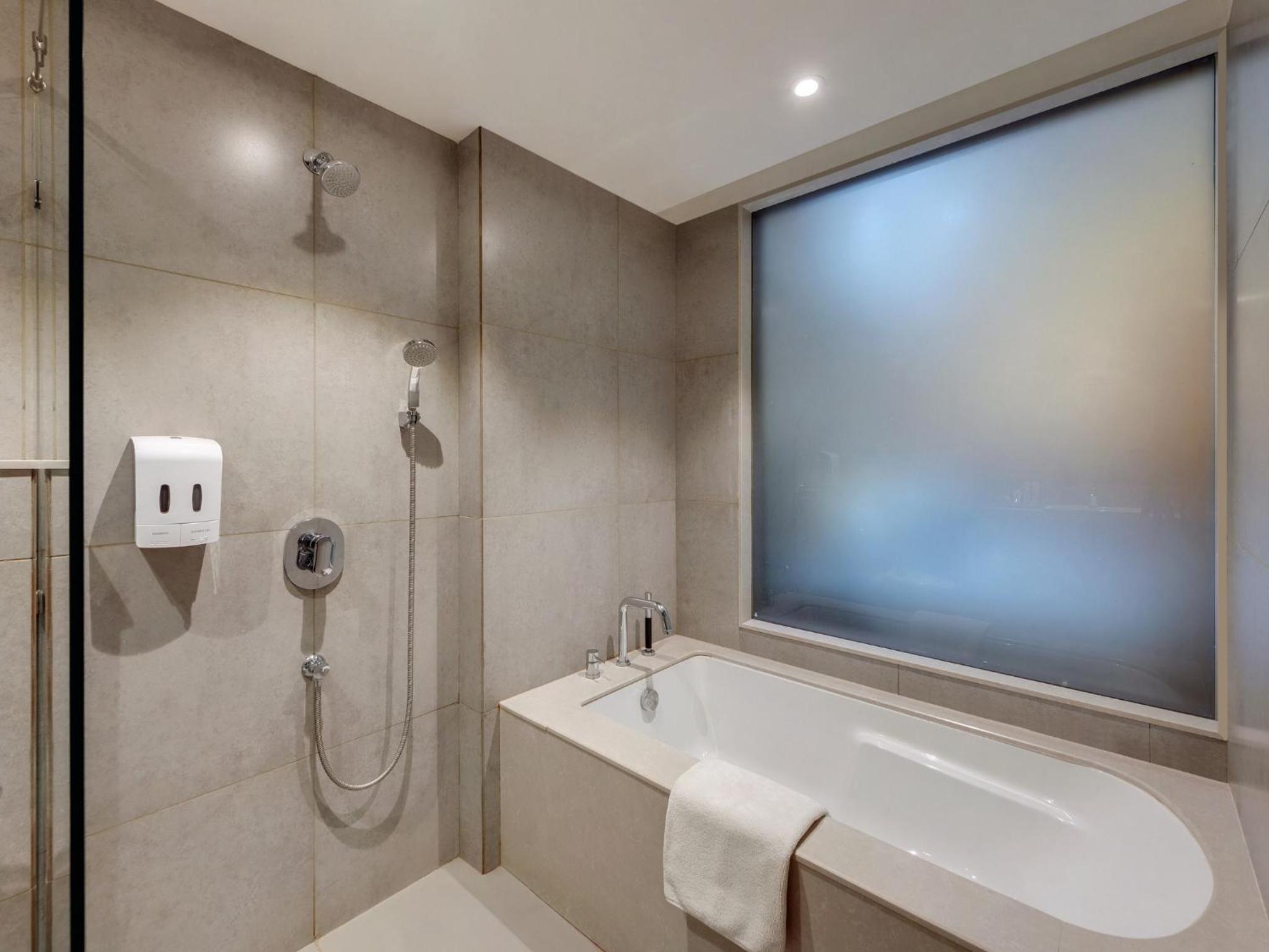 Deluxe Room - Photo 2